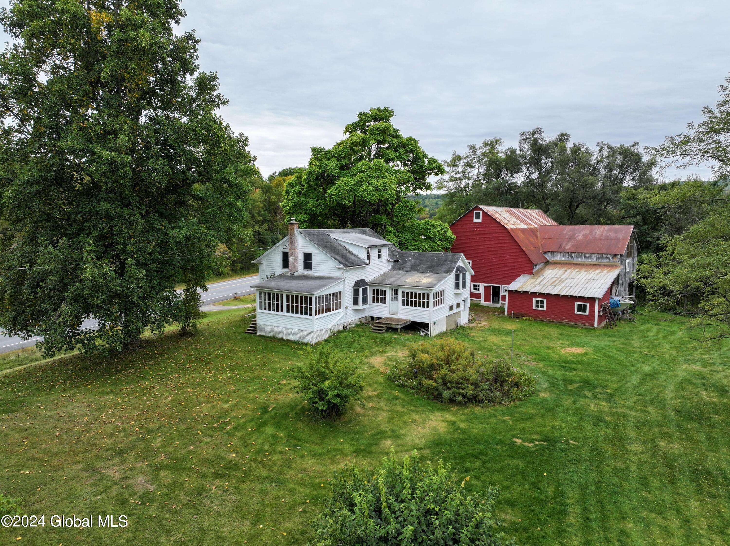 Putnam Station, NY 12861,16151 NY-22