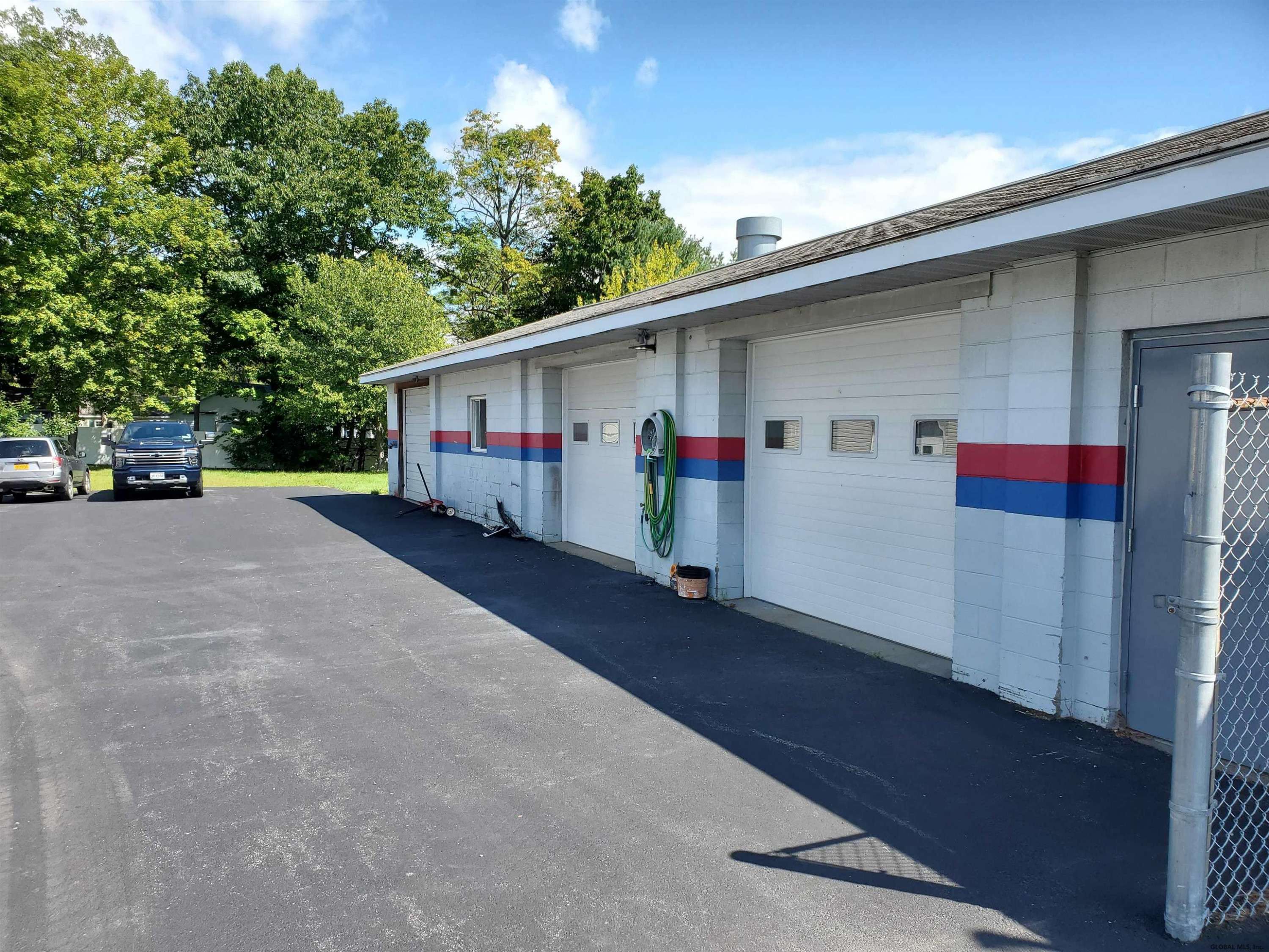 Colonie, NY 12304,2127 Central Avenue