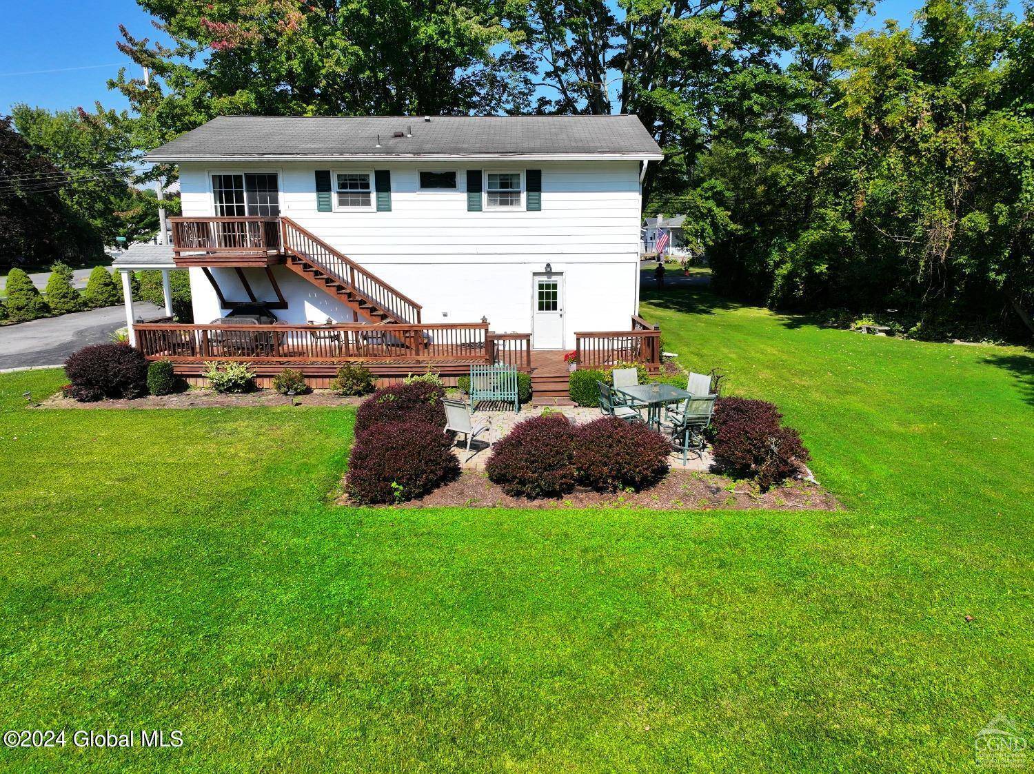 Athens Village, NY 12015,37 N Vernon