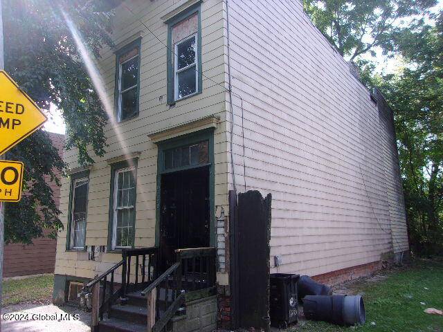 Albany, NY 12206,292 1ST Street