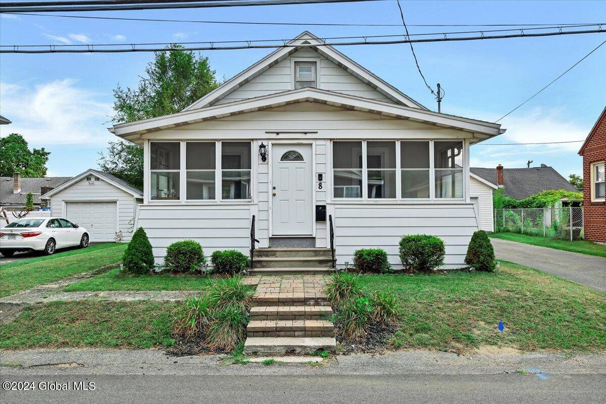 Colonie, NY 12205,8 Dott Avenue