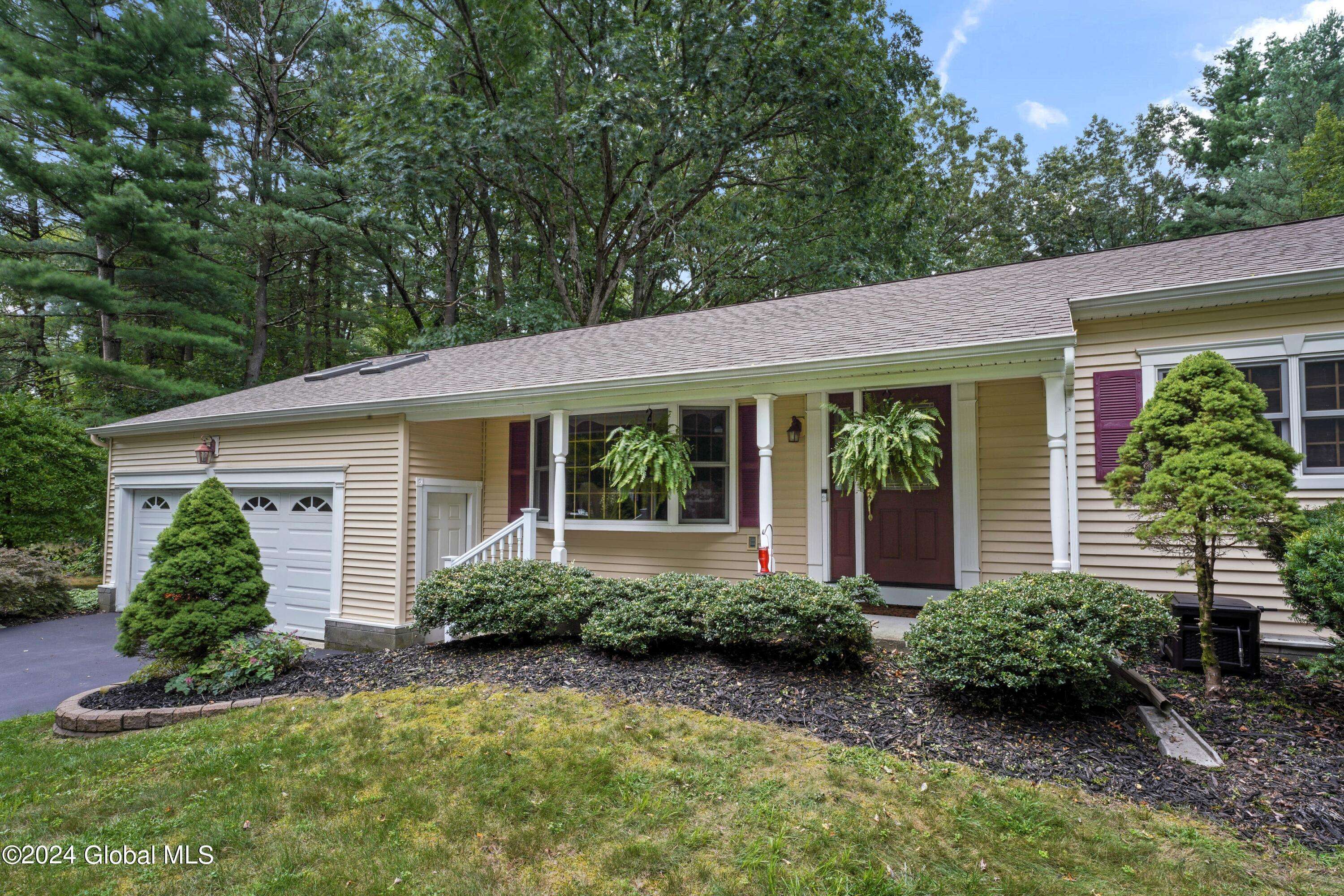 Clifton Park, NY 12065,21 Valencia Lane