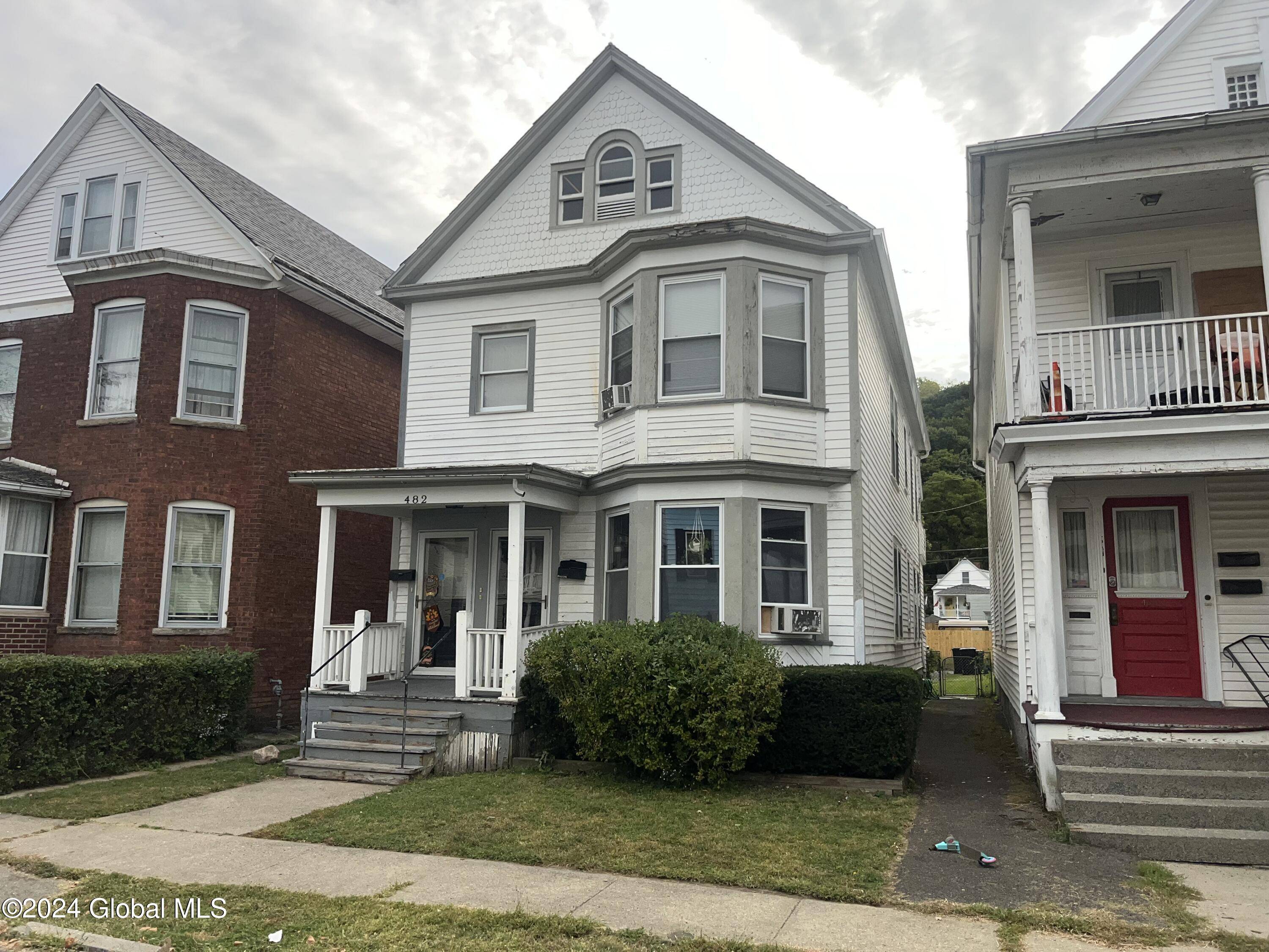 Troy, NY 12182,482 8th Avenue