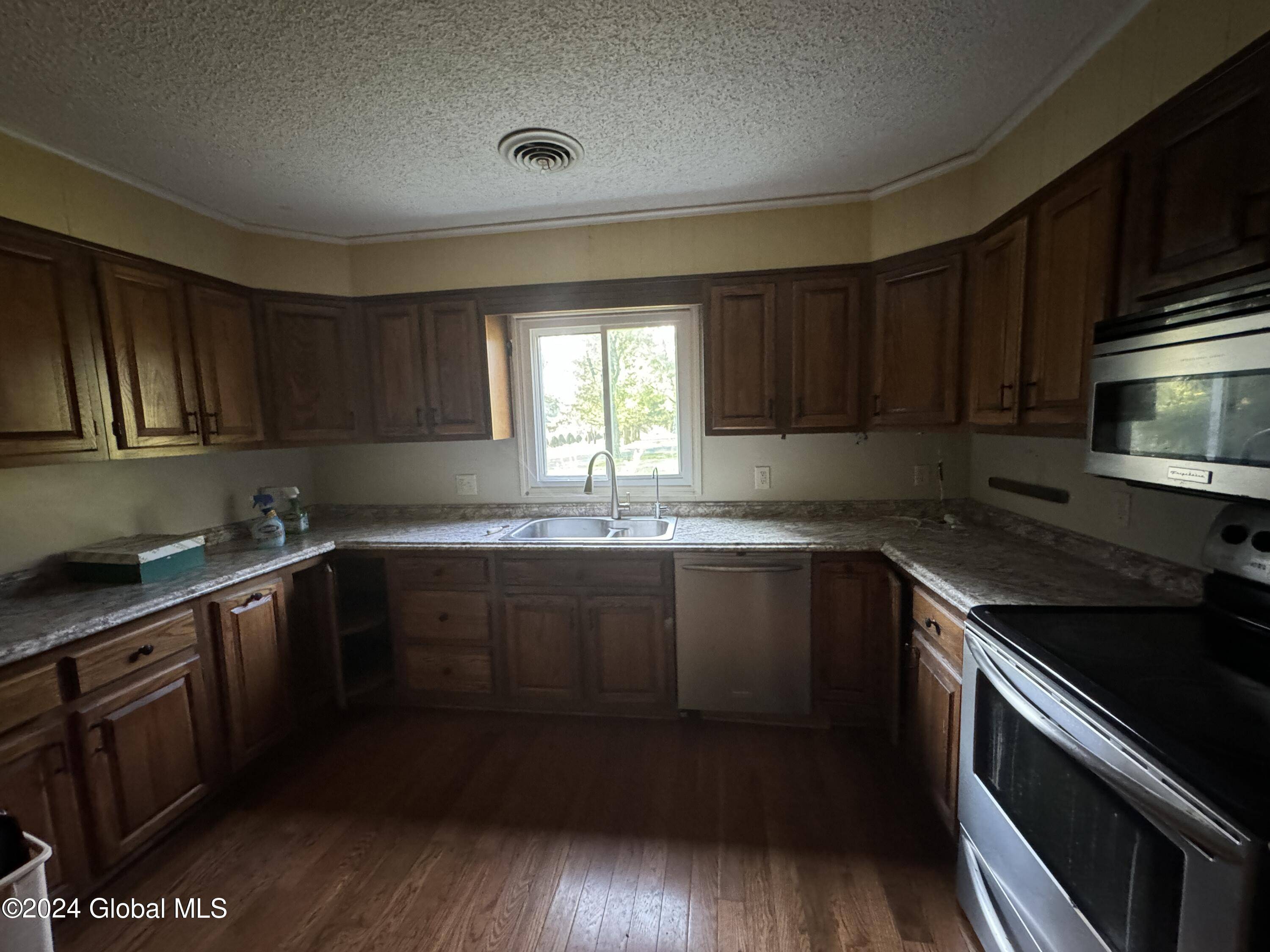 Colonie, NY 12211,417 Albany-Shaker Road