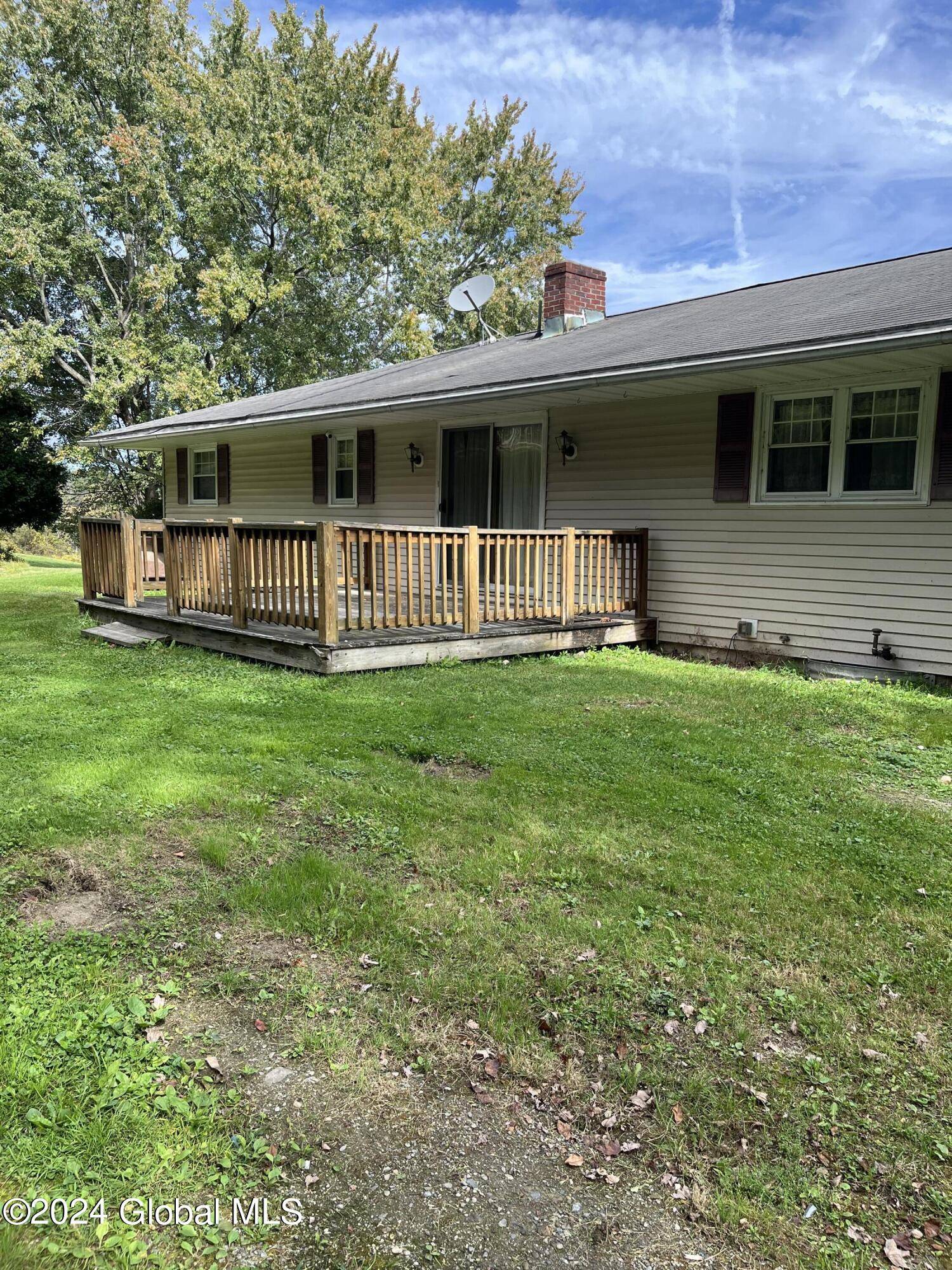 Hoosick, NY 12090,105 Pine Valley Road