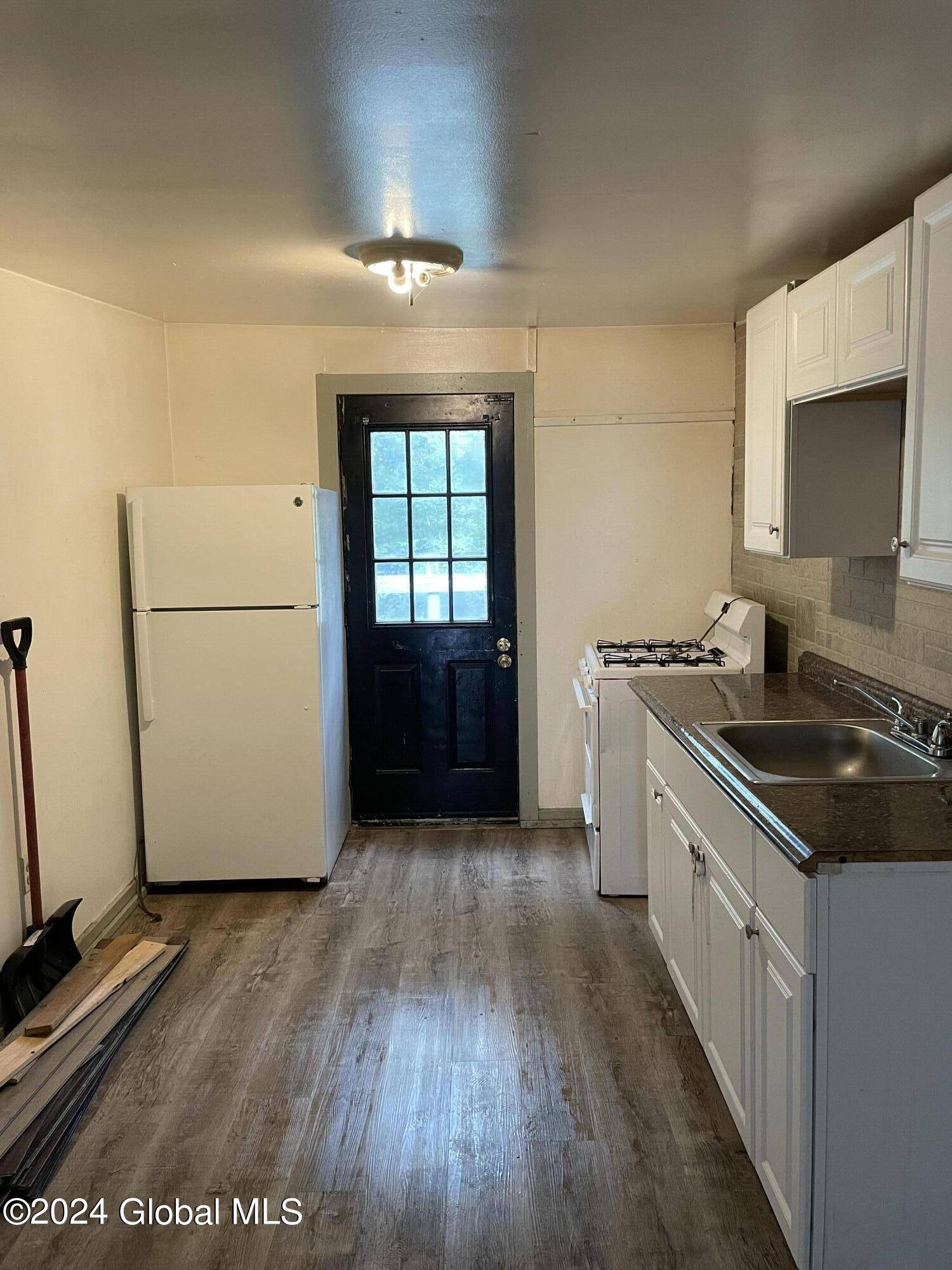Albany, NY 12202,64 Clinton Street
