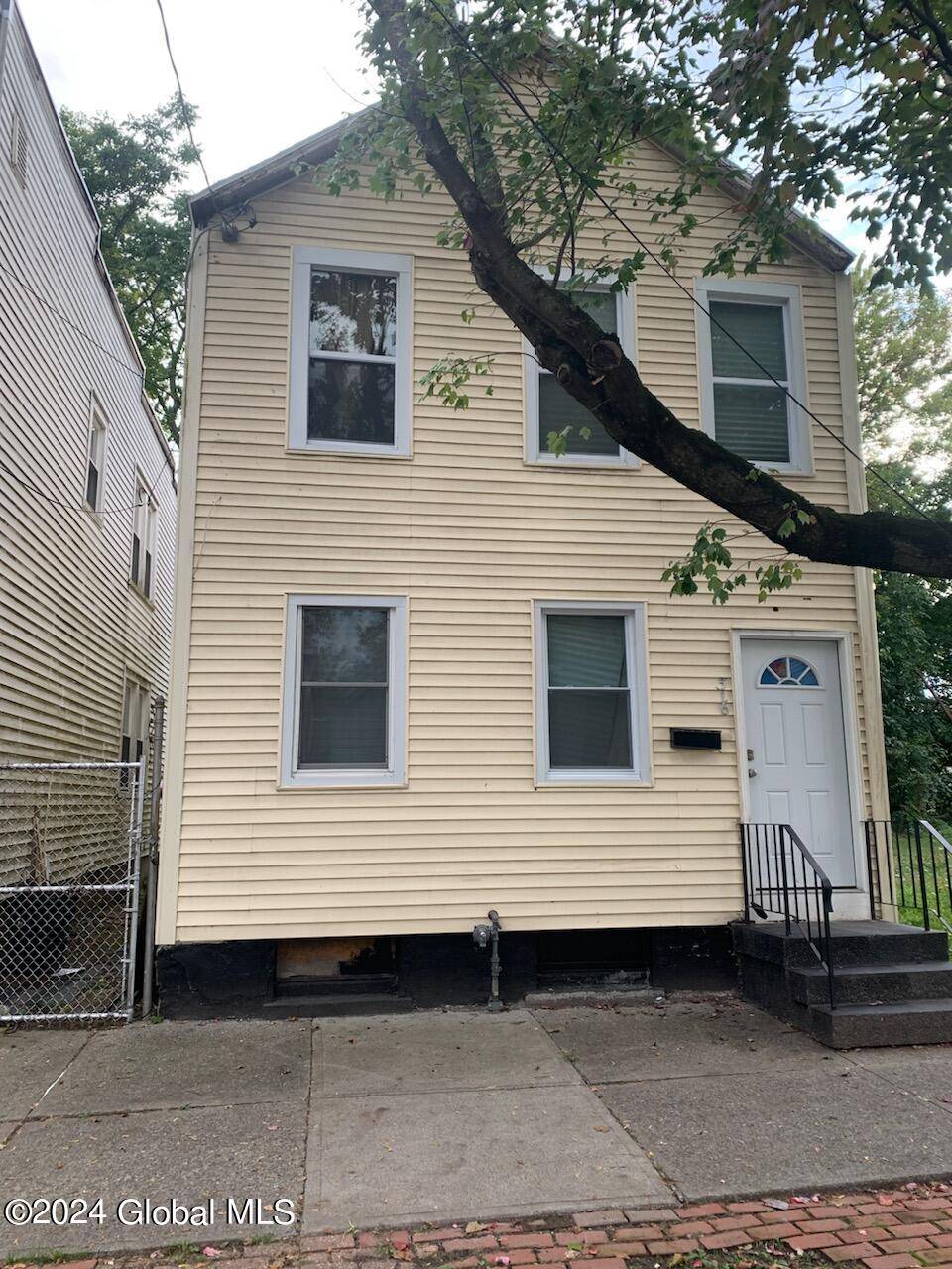 Albany, NY 12206,316 2nd Street