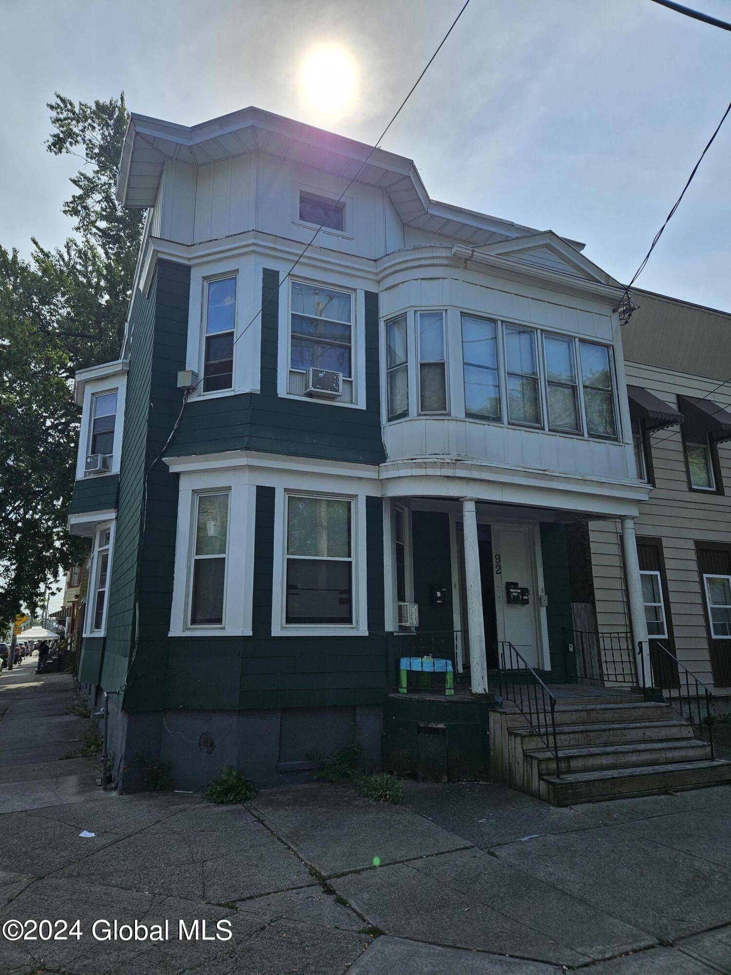 Albany, NY 12206,92 Ontario Street