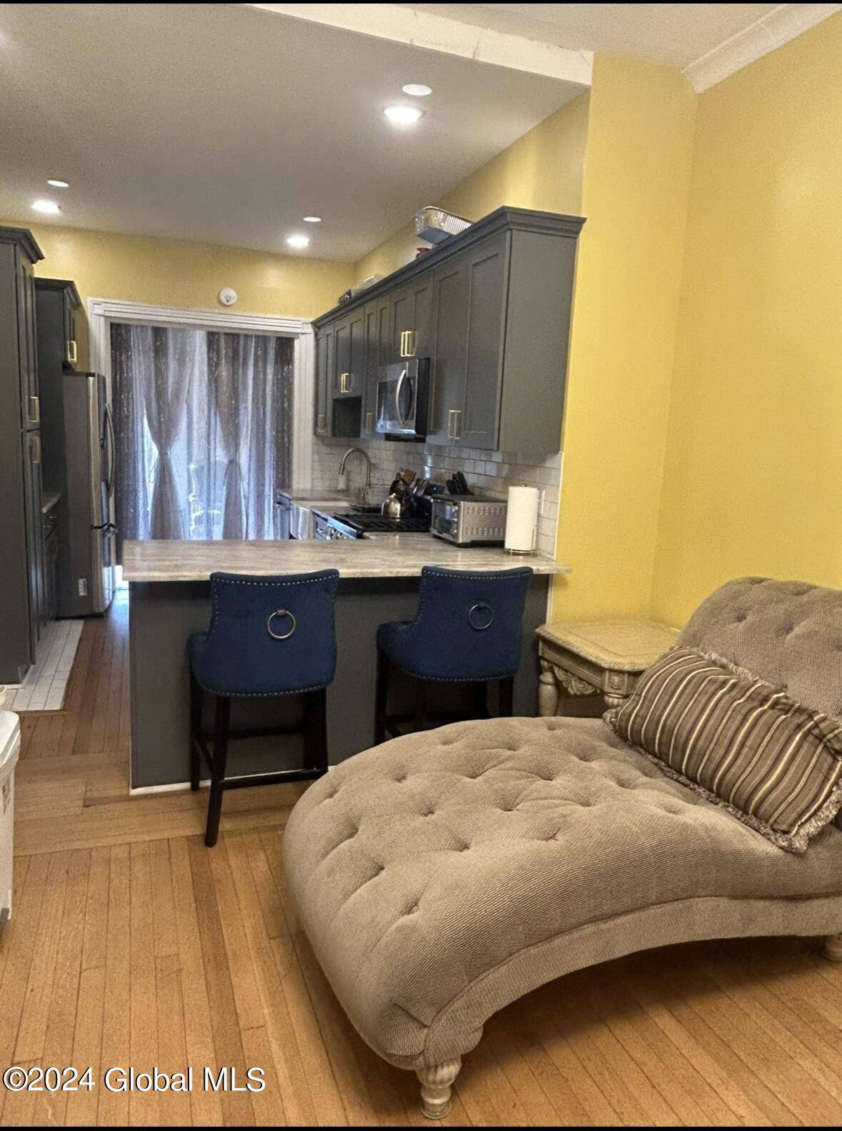 Albany, NY 12203,39 S Lake Avenue #Unit #2