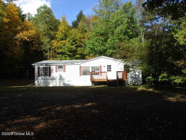 Chester, NY 12817,42 Maple Lane