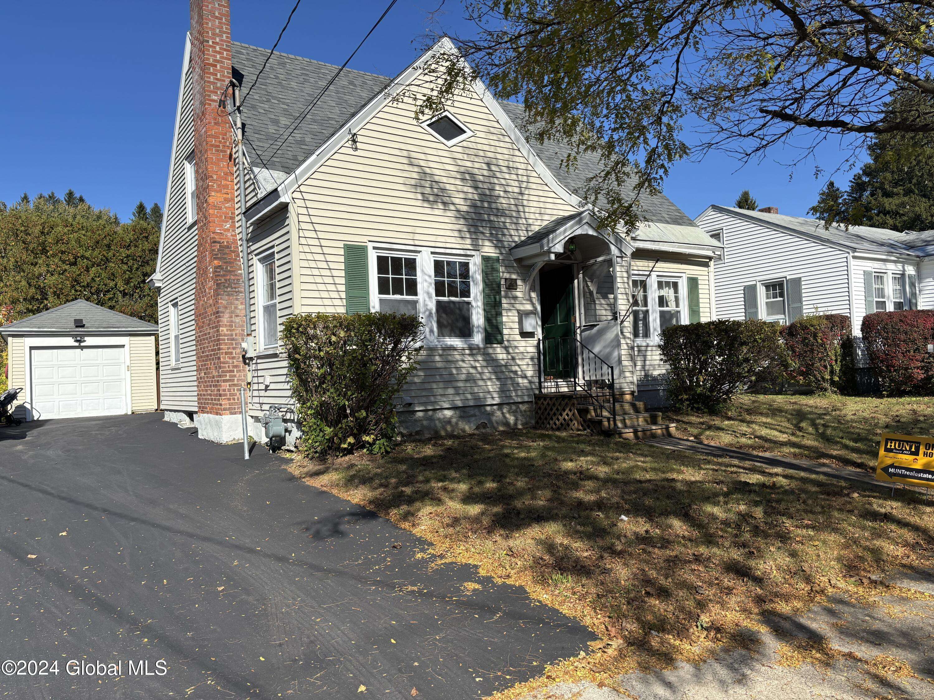 Gloversville, NY 12078,22 W 12th Avenue