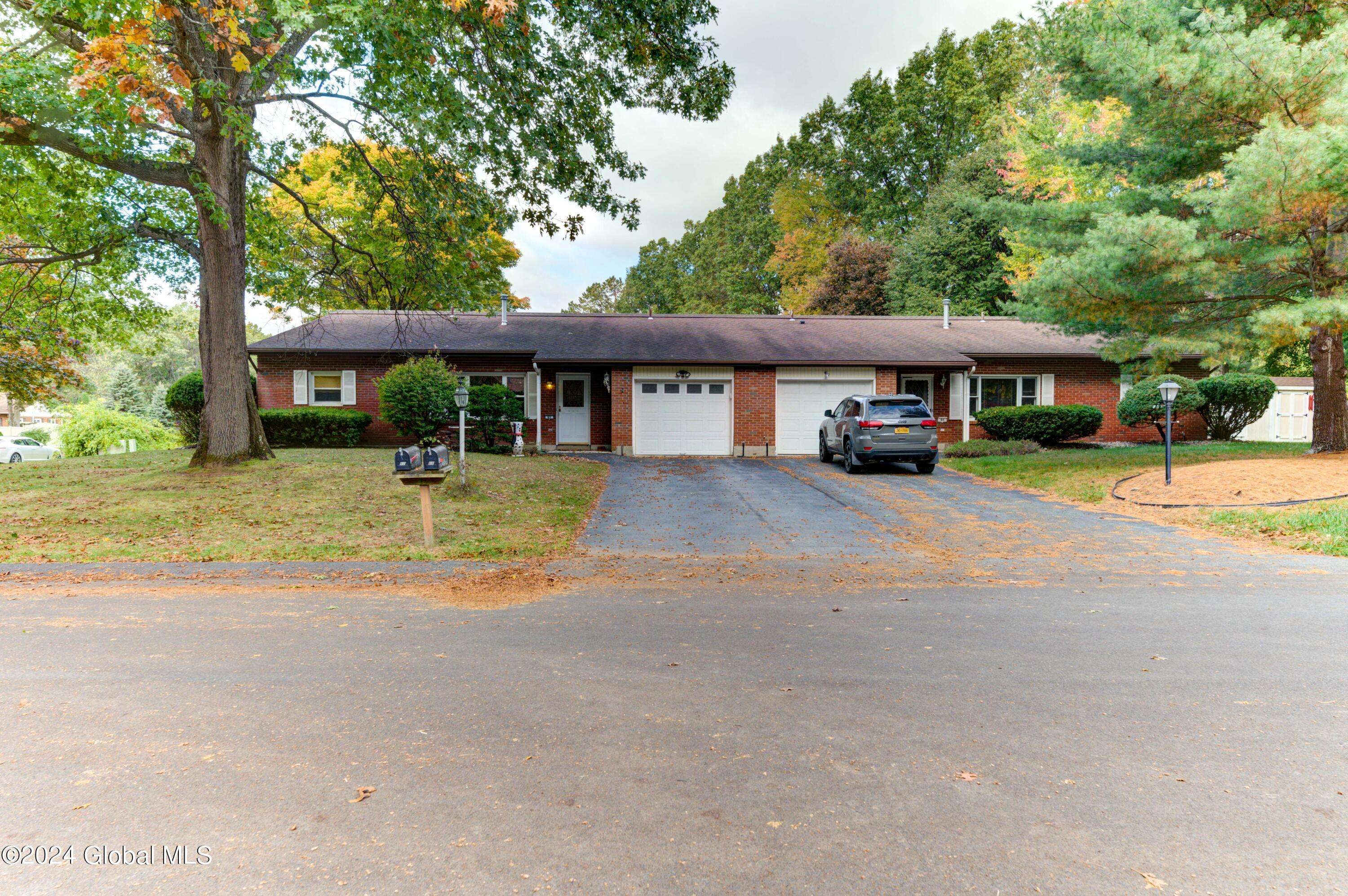 Clifton Park, NY 12065,6D Lacosta Drive