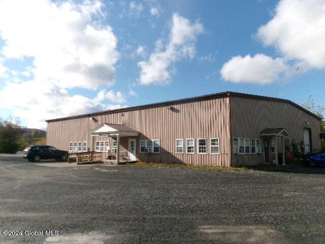 Cobleskill, NY 12043,1698 NY-7