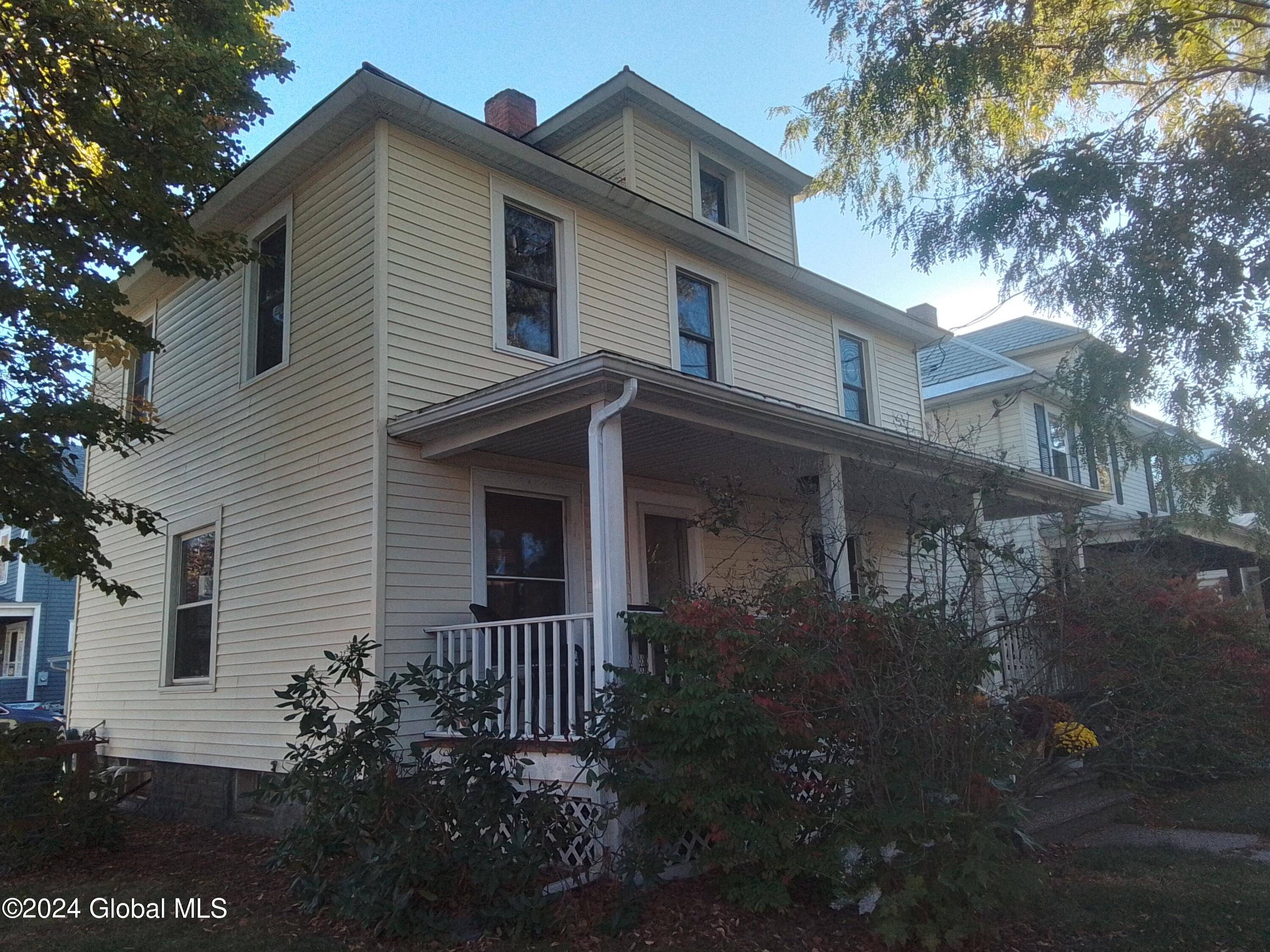 Glens Falls, NY 12801,39 Hunter Street