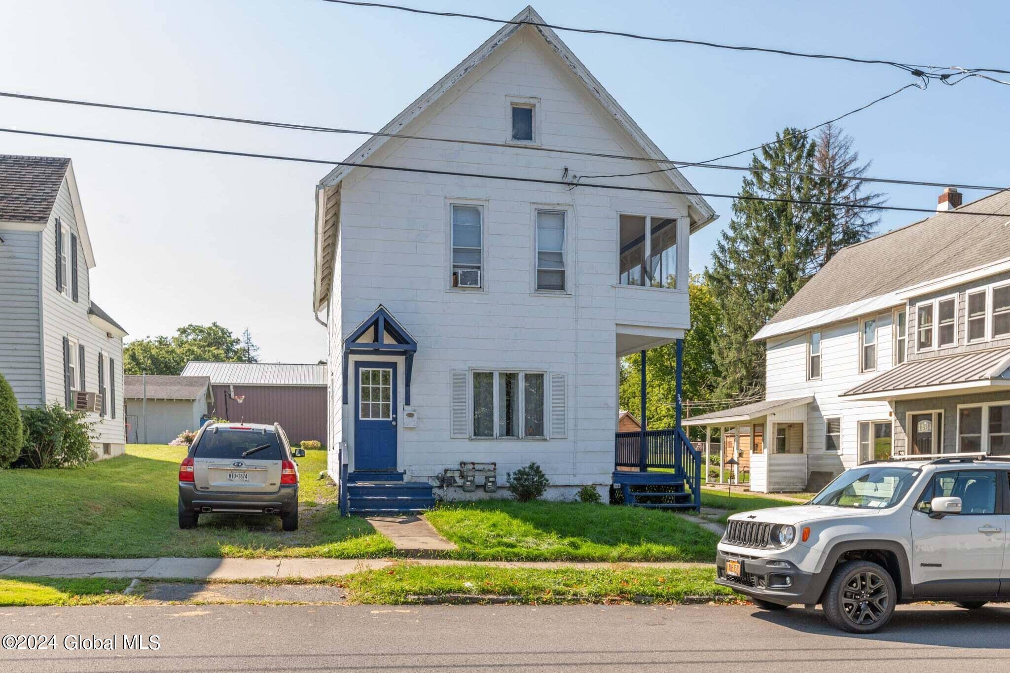 Gloversville, NY 12078,32 Walnut Street