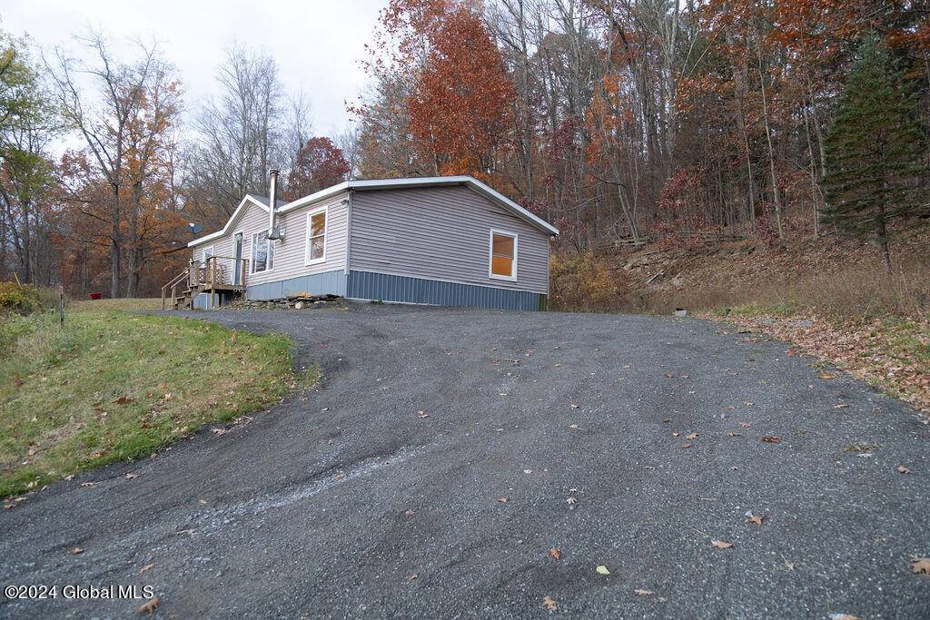 Fulton, NY 12122,1124 Keyserkill Road