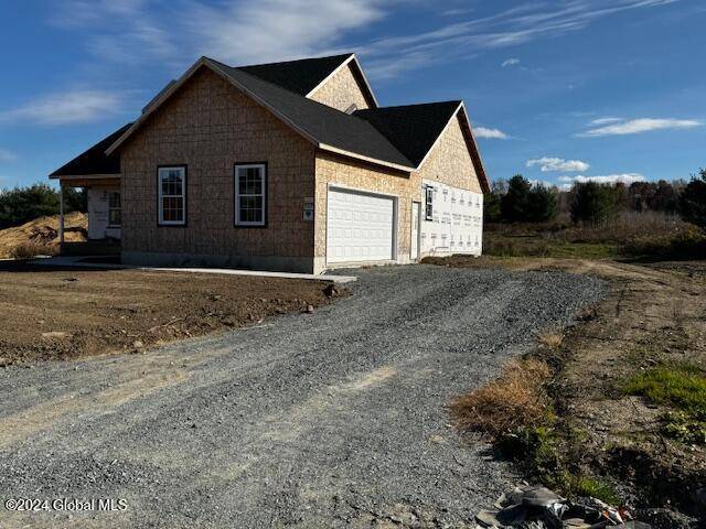 Halfmoon, NY 12118,73 Seashore Way