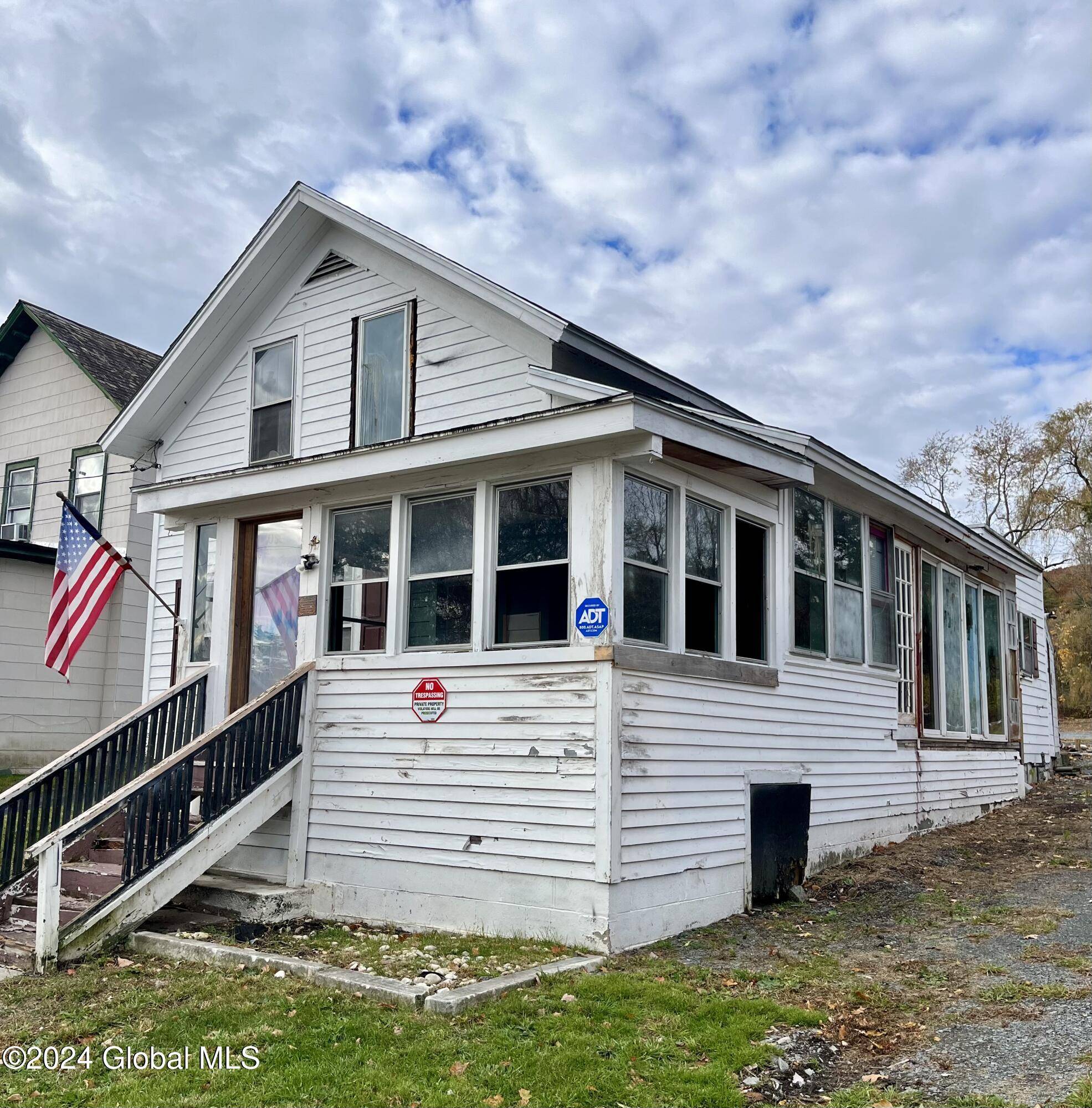 Whitehall, NY 12887,13 Lafayette Street