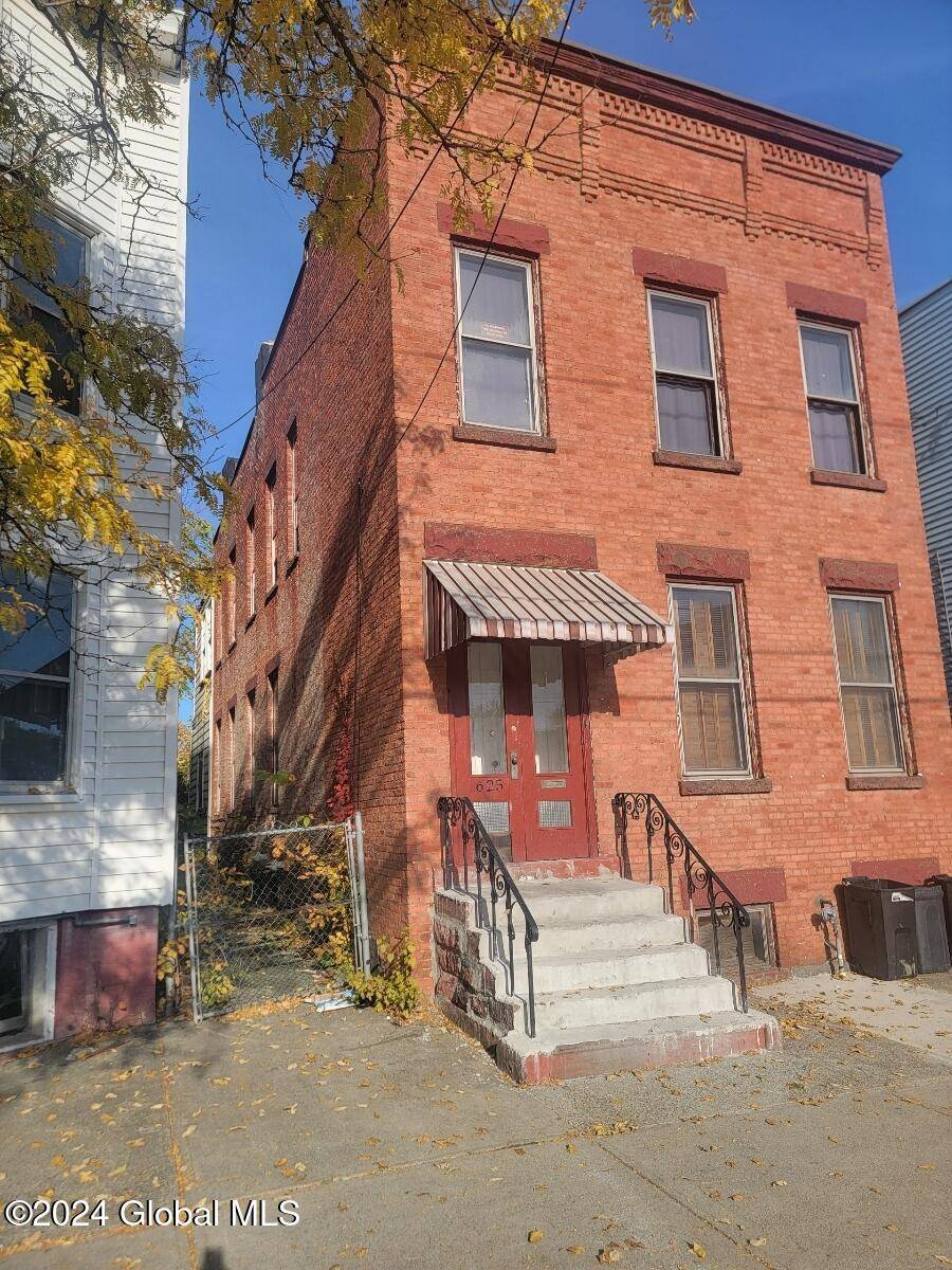 Albany, NY 12206,625 Clinton Avenue