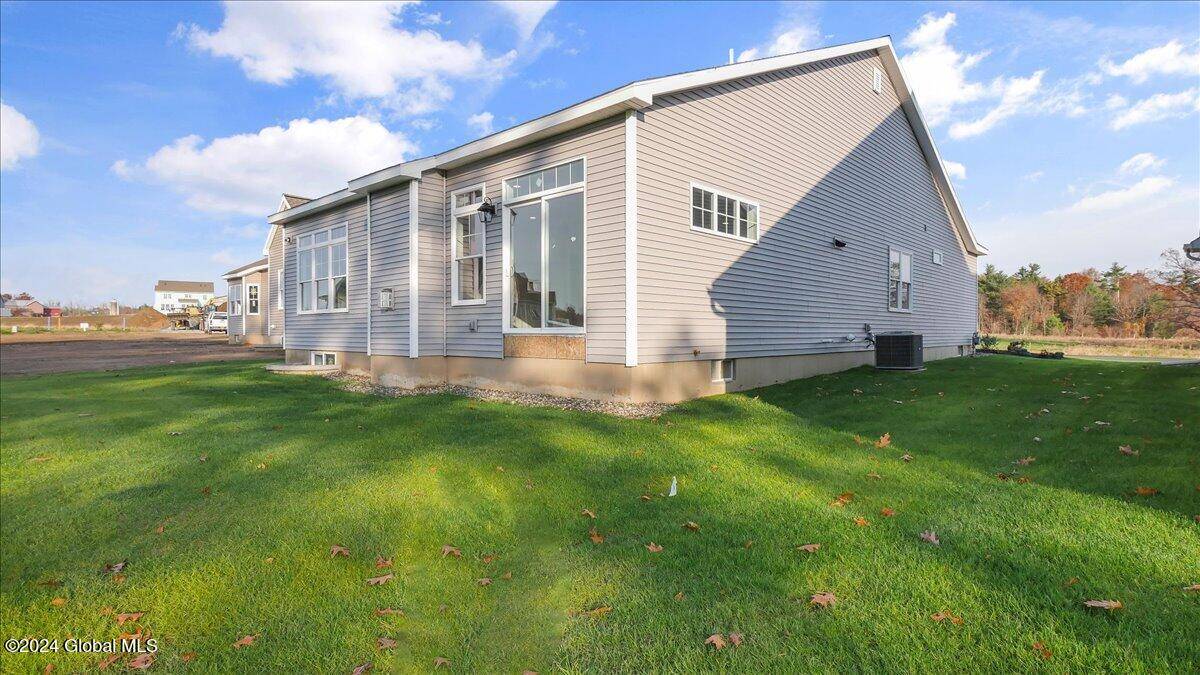 Halfmoon, NY 12065,5 Blue Ridge Drive