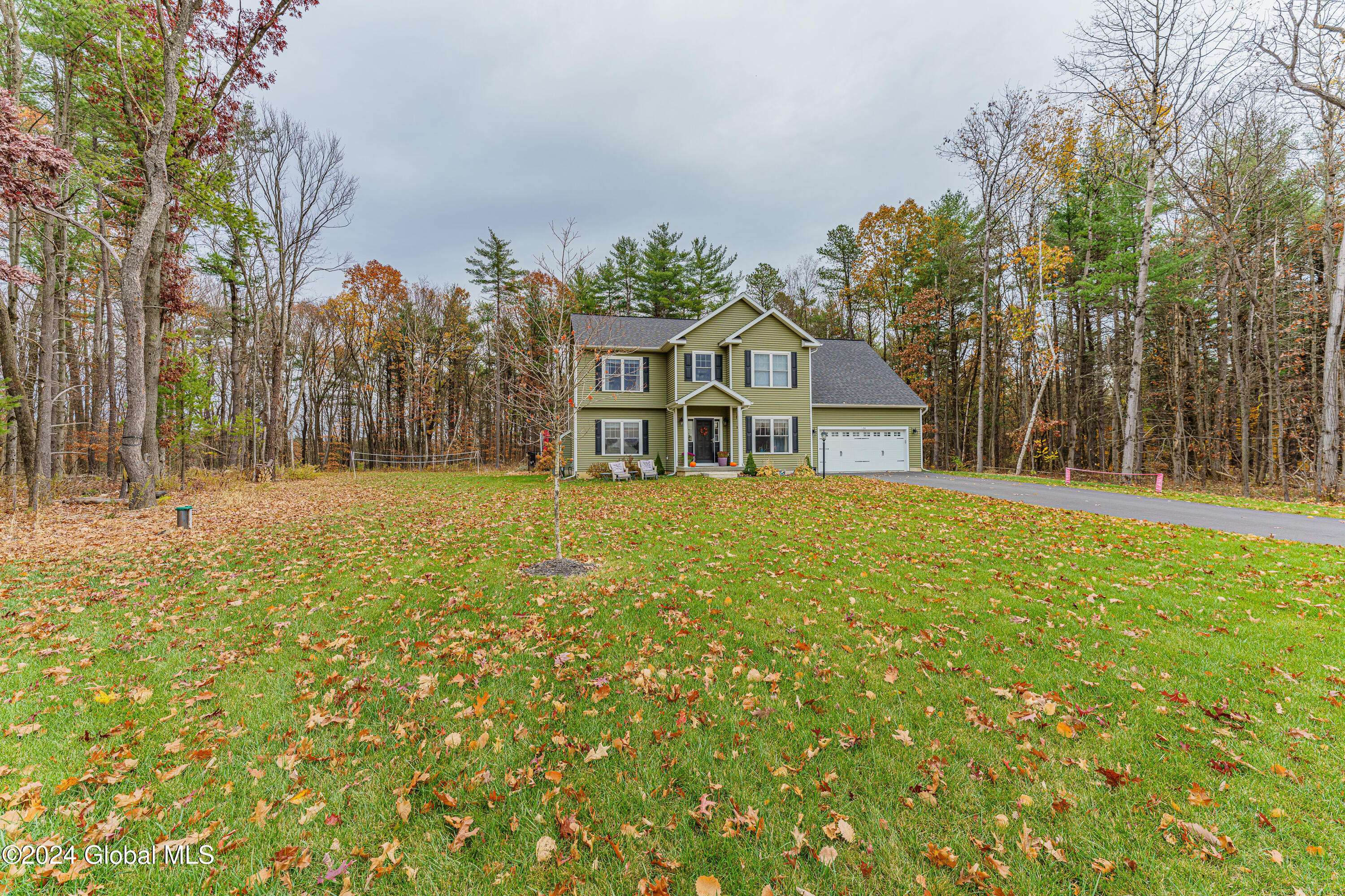 Schodack, NY 12033,26 Woodland Drive