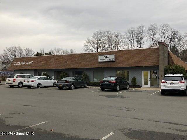 East Greenbush, NY 12061,743 Columbia Turnpike #7