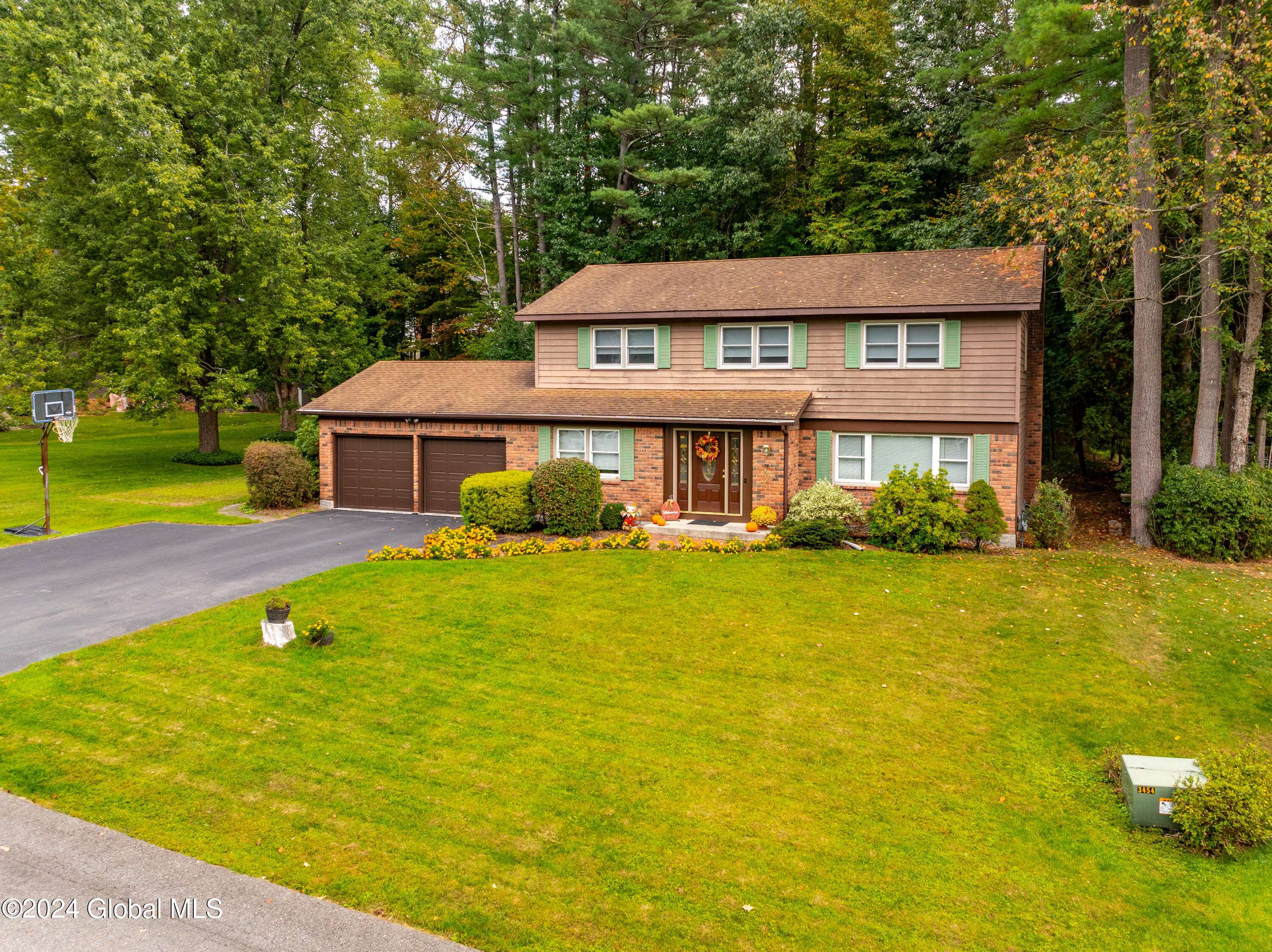 Guilderland, NY 12084,565 Jefferson Court