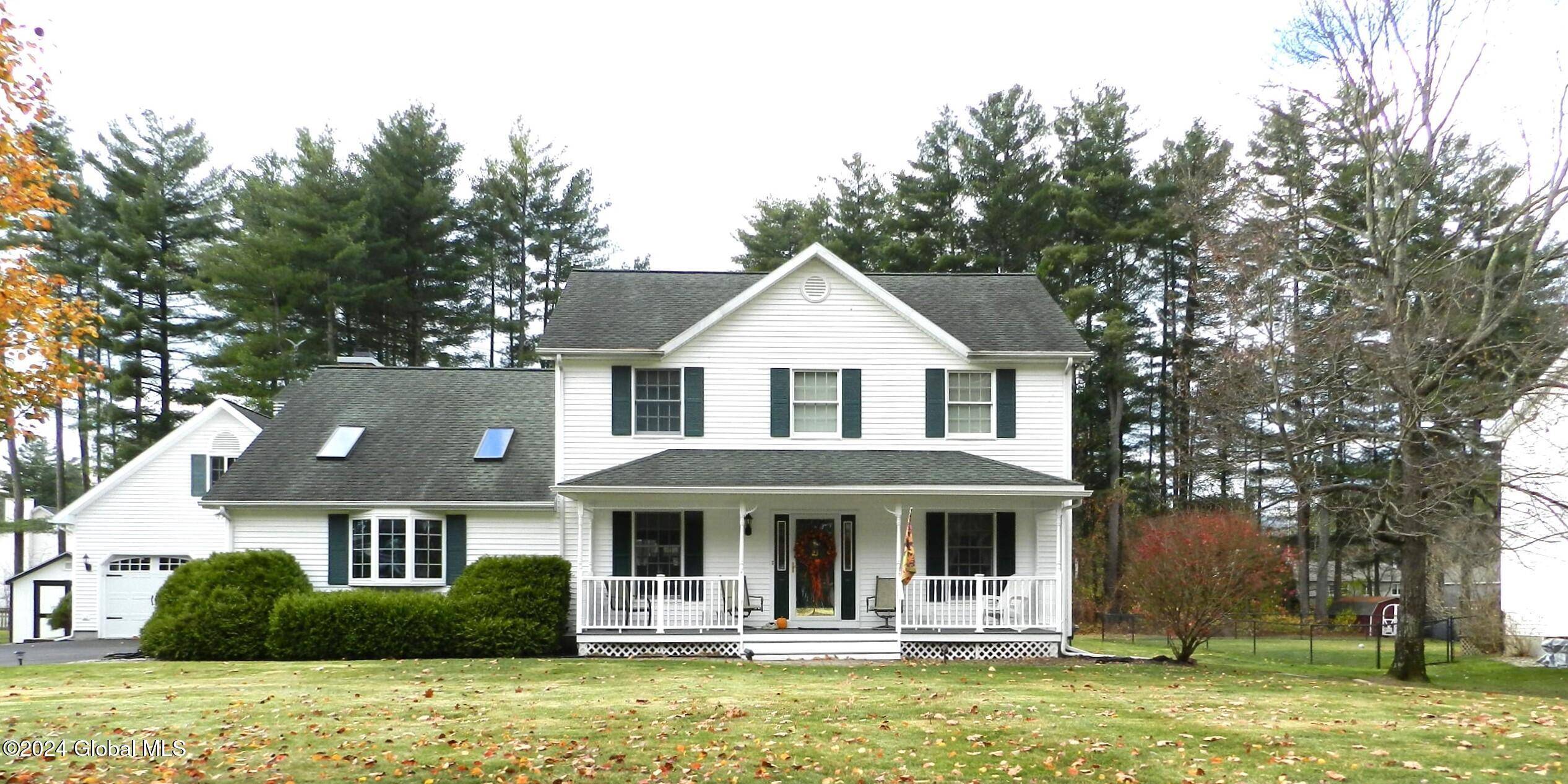 Queensbury, NY 12804,23 Hampton Court