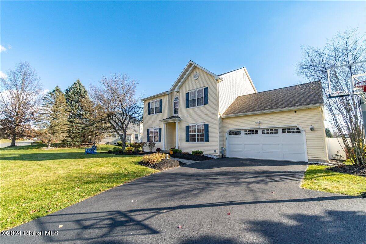 Clifton Park, NY 12148,4 Sandpiper Lane