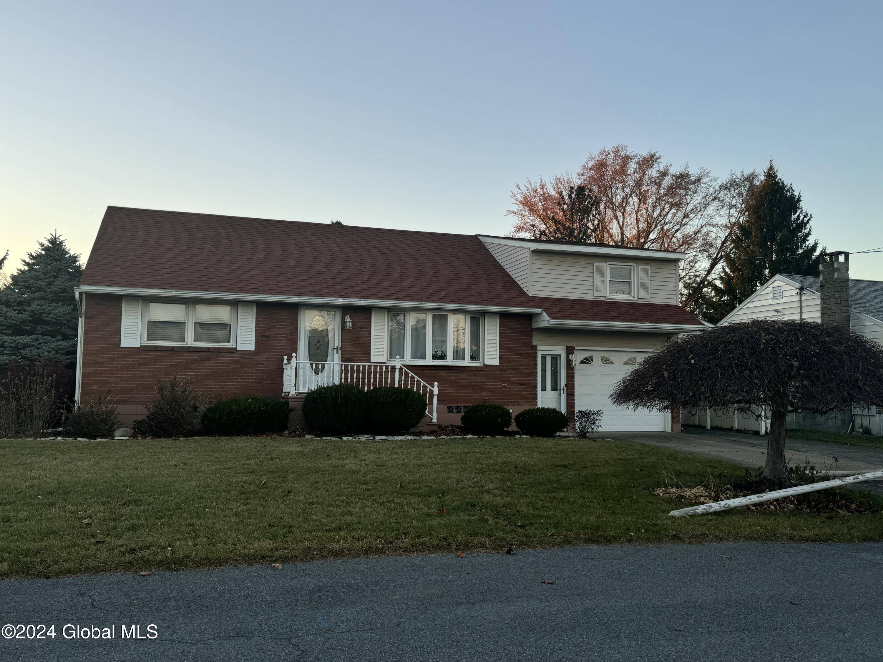 Rotterdam, NY 12306,1008 Schuyler Avenue