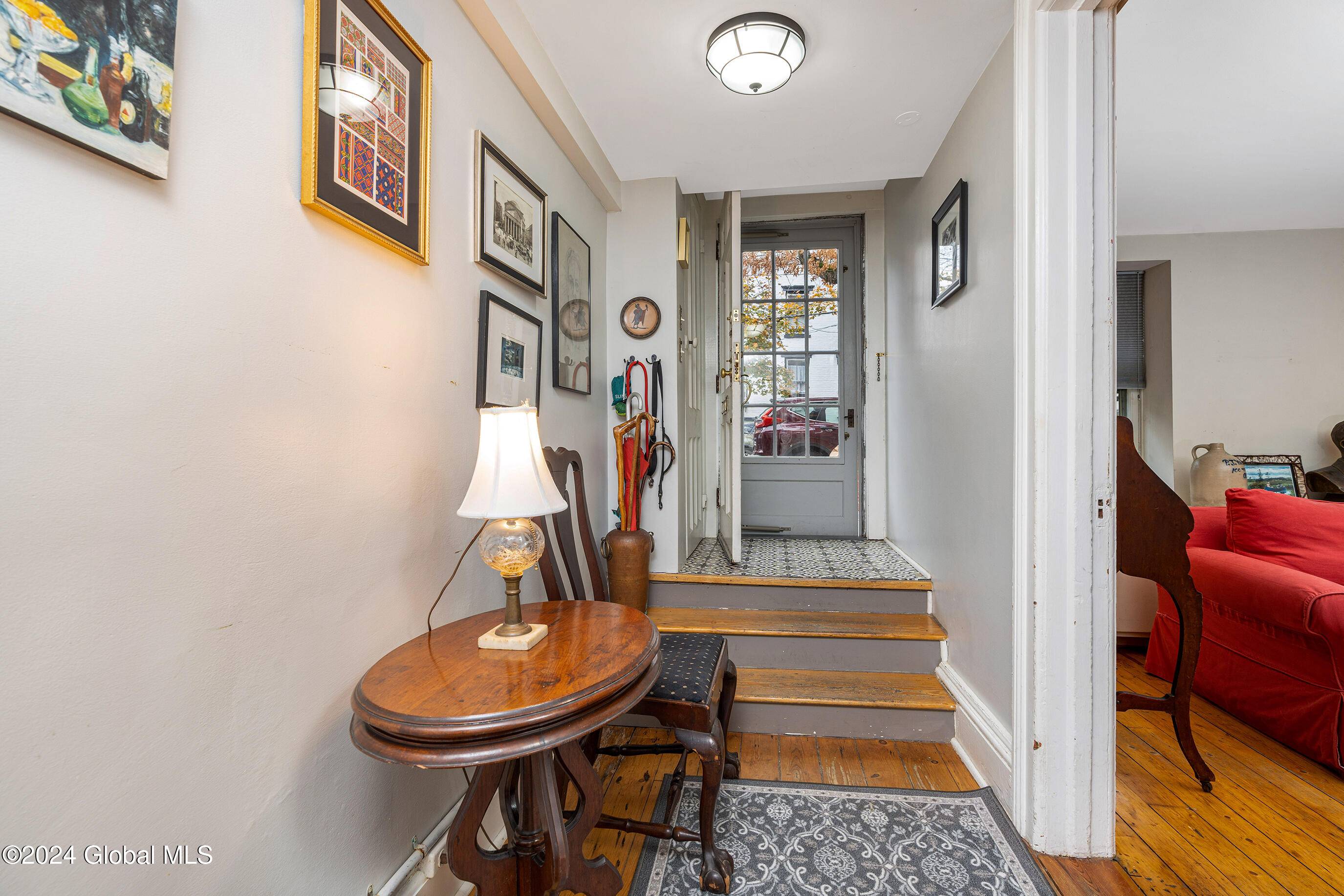 Albany, NY 12210,49A Dove Street