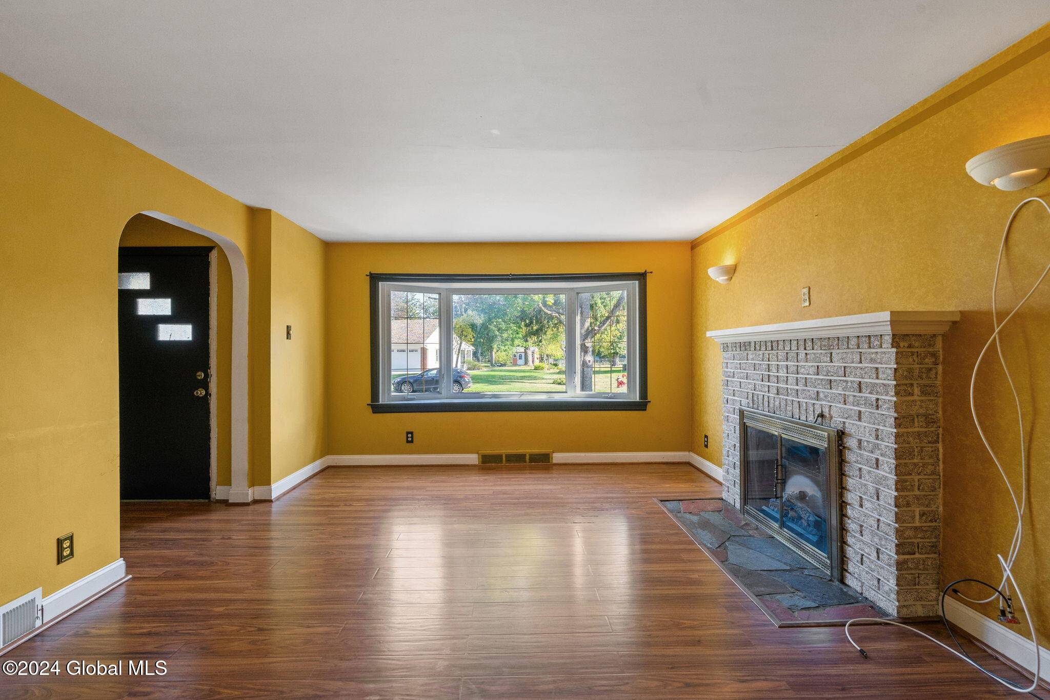 Rotterdam, NY 12306,7 Mullen Drive