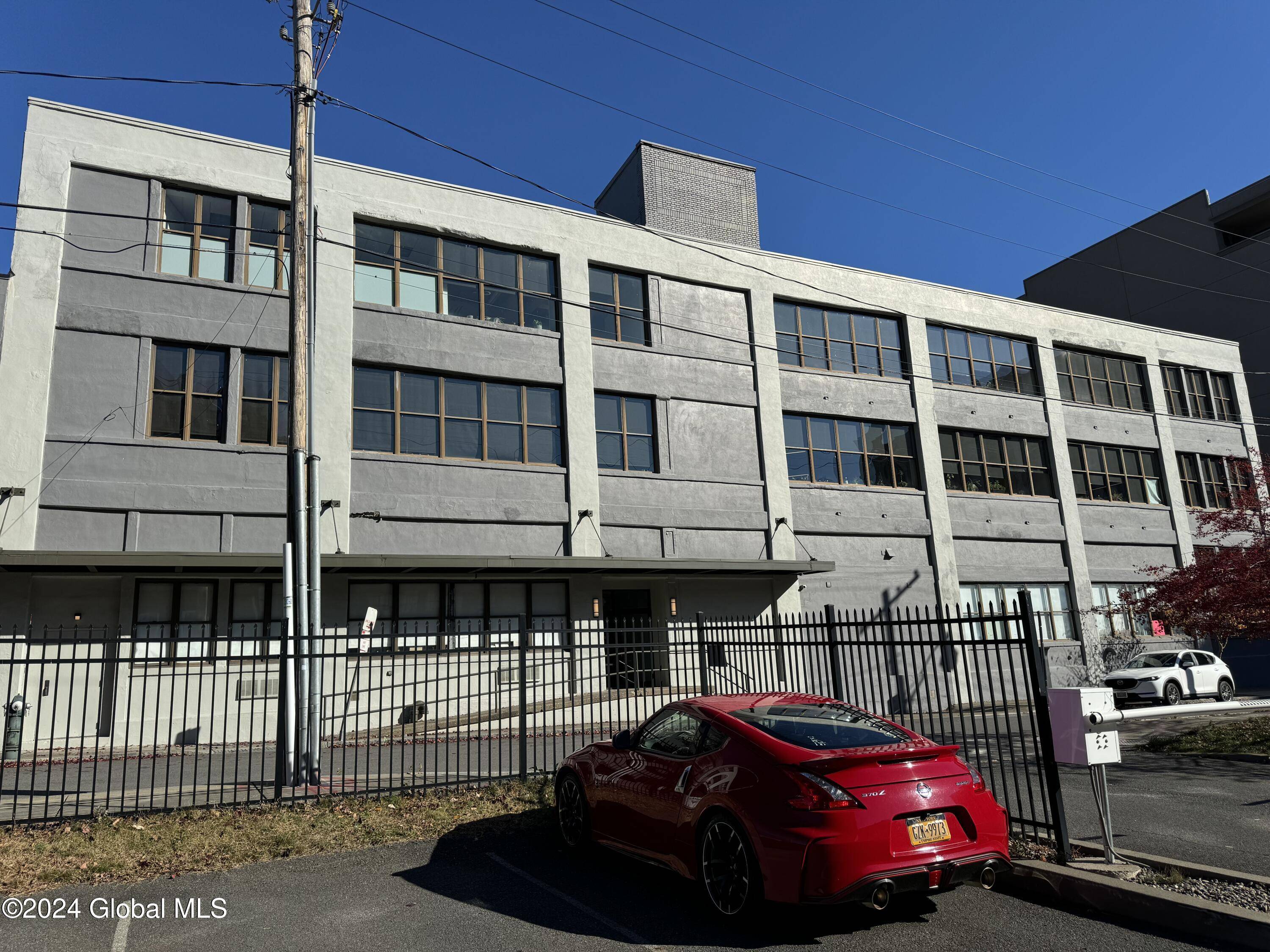Albany, NY 12210,25 Monroe Street #301