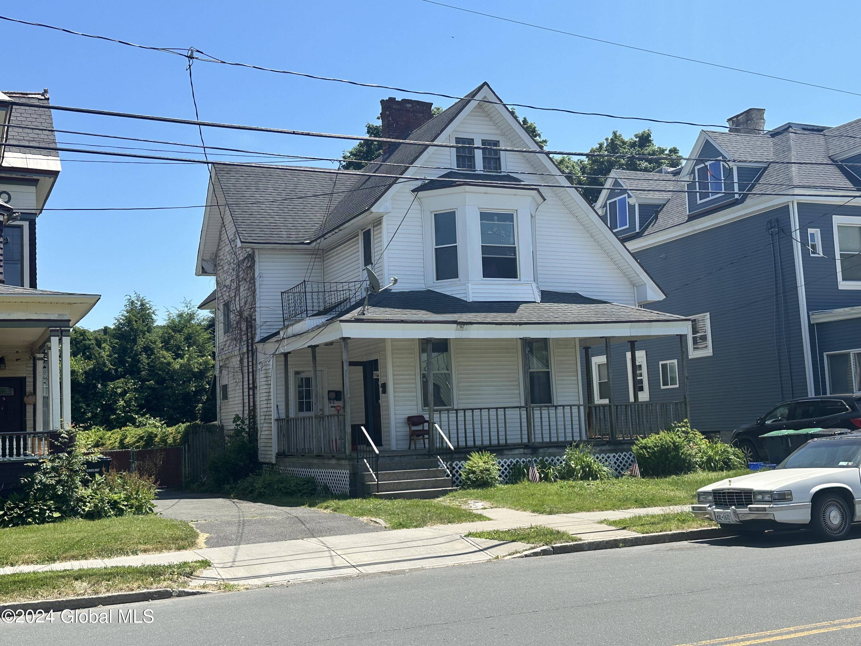 Troy, NY 12182,838 2nd Avenue
