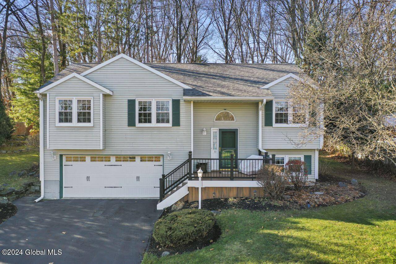 Halfmoon, NY 12065,33 Ponderosa Drive