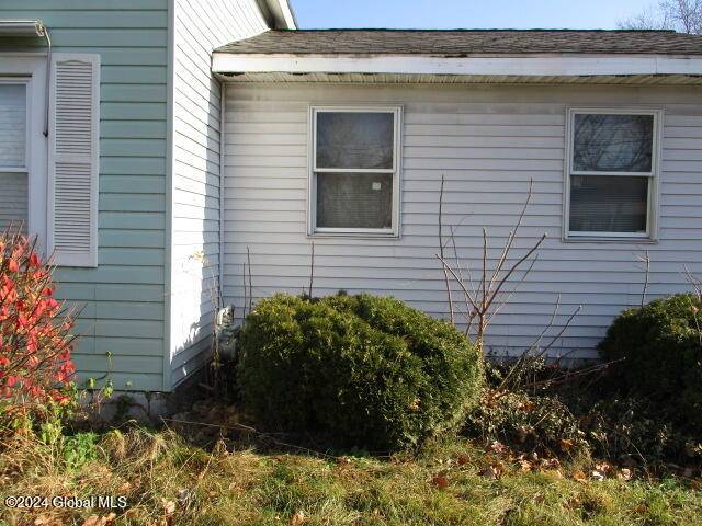 Hudson Falls, NY 12839,28 Feeder Street