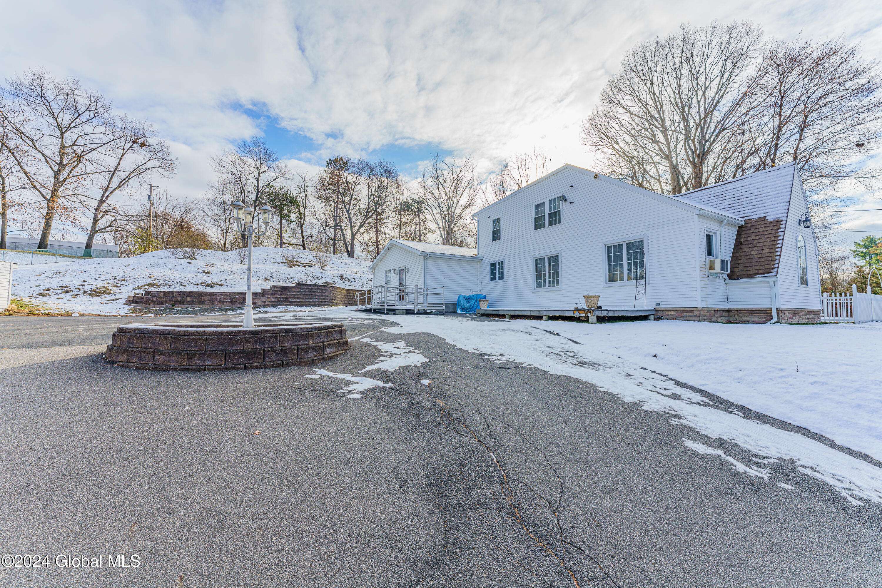 North Greenbush, NY 12180,151 N Greenbush Road