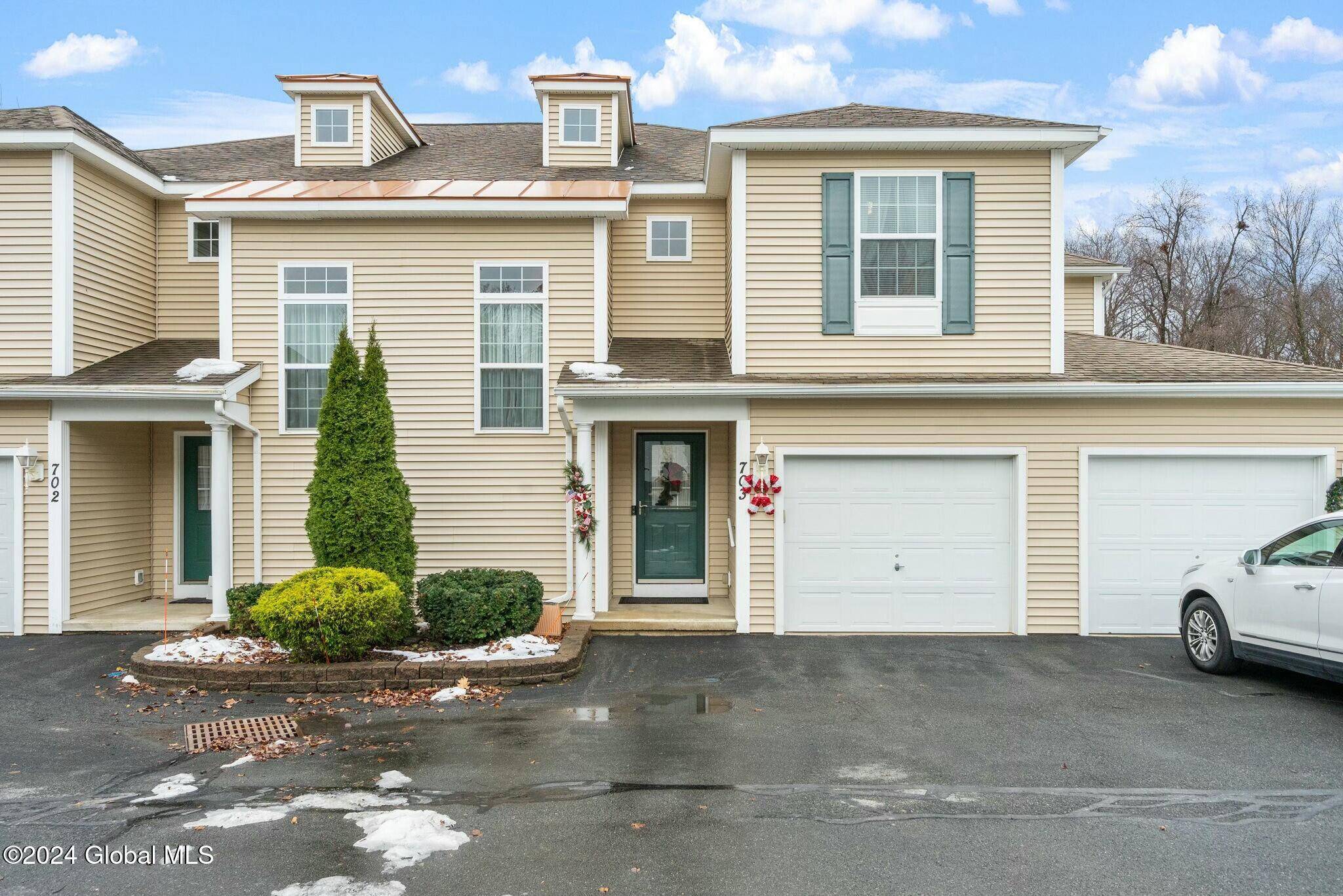 North Greenbush, NY 12180,703 Royale Court