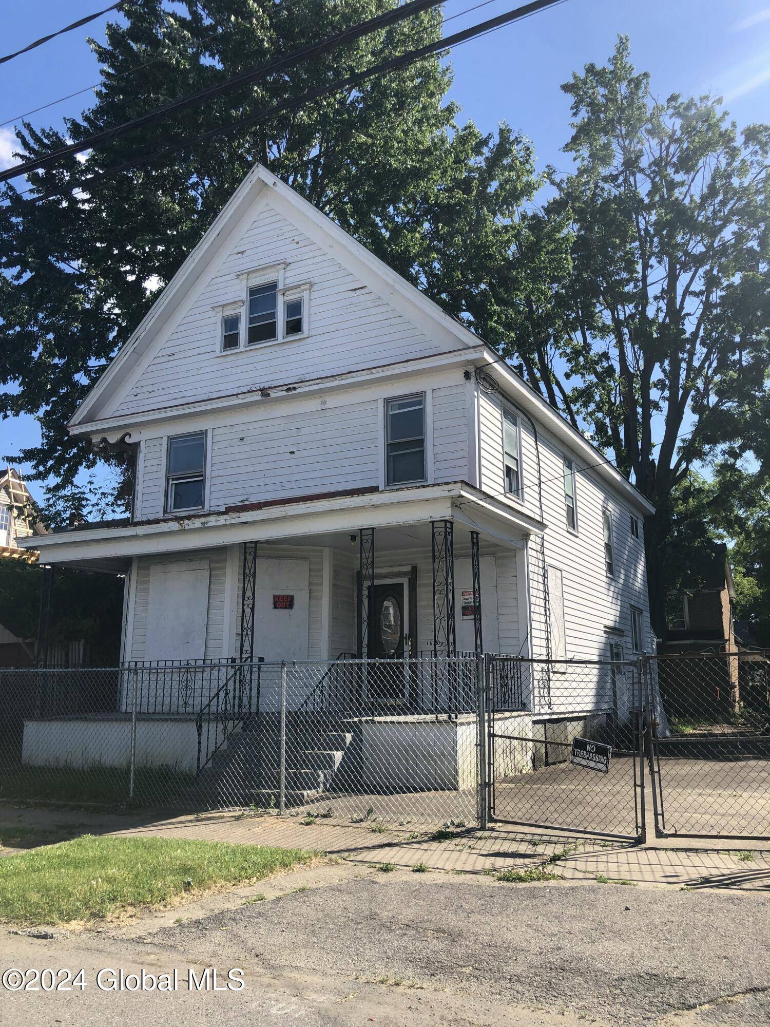 Schenectady, NY 12304,1626-1630 Becker Street