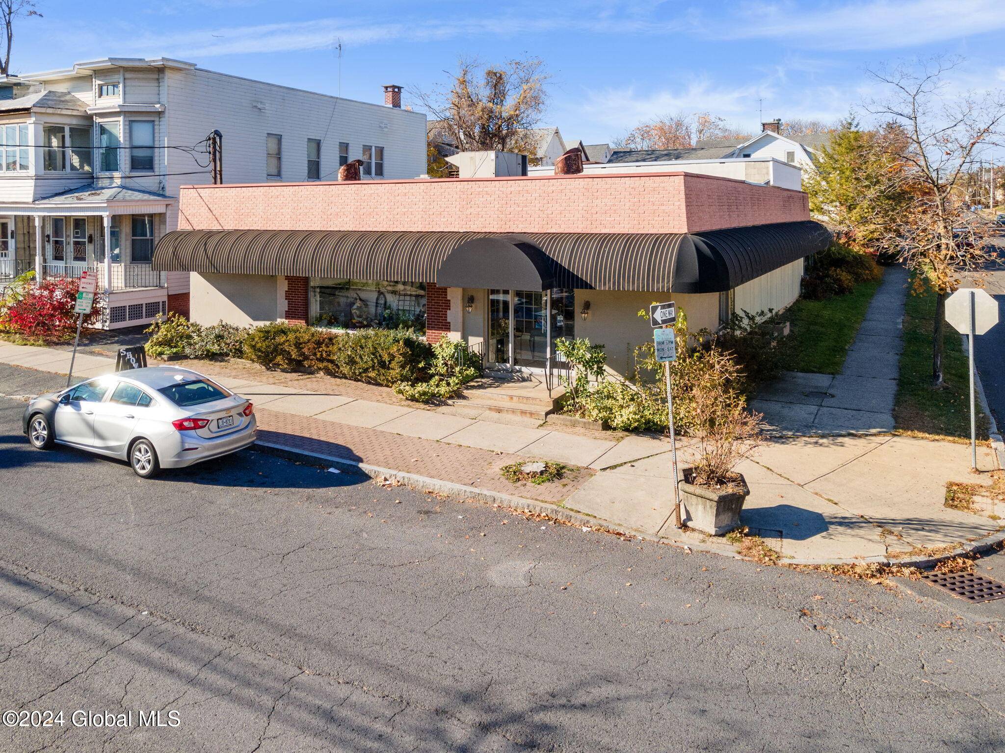 Albany, NY 12206,169 Ontario Street