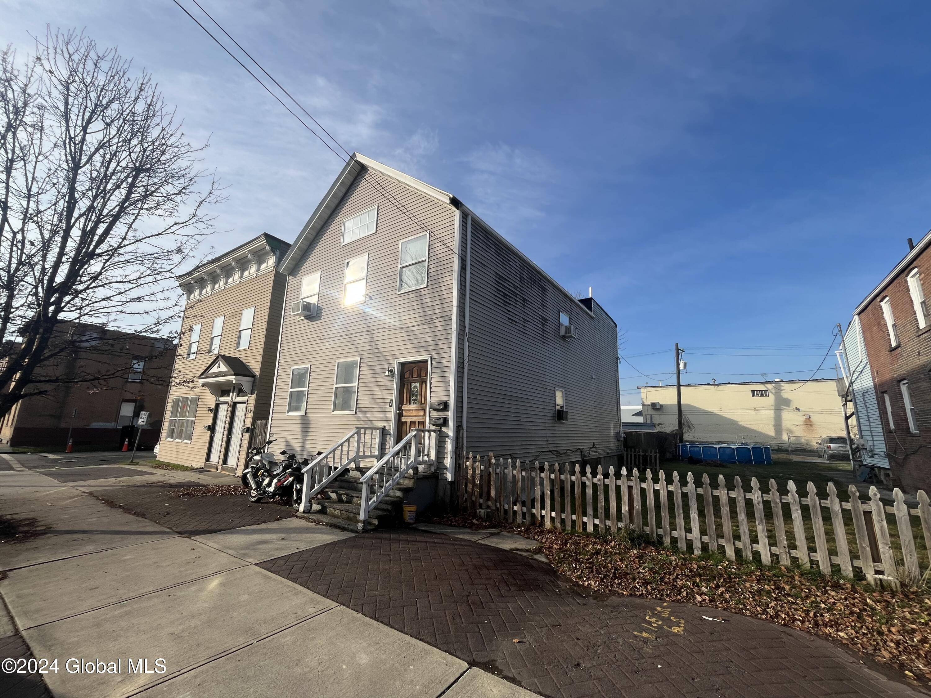 Troy, NY 12180,411 1st Street