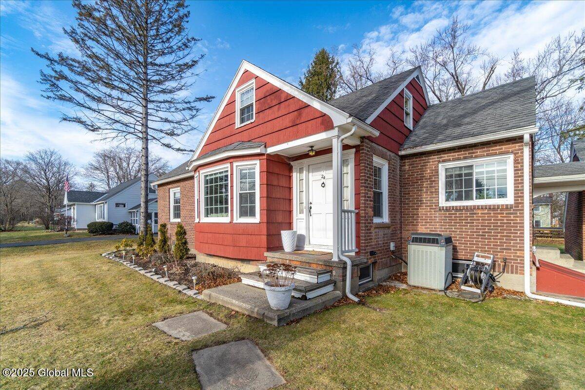 Glenville, NY 12302,24 Gould Drive