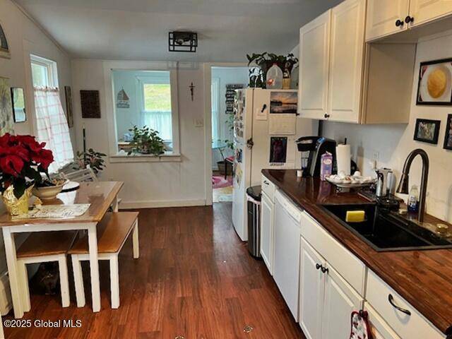 Copake, NY 12516,38 Robin Road