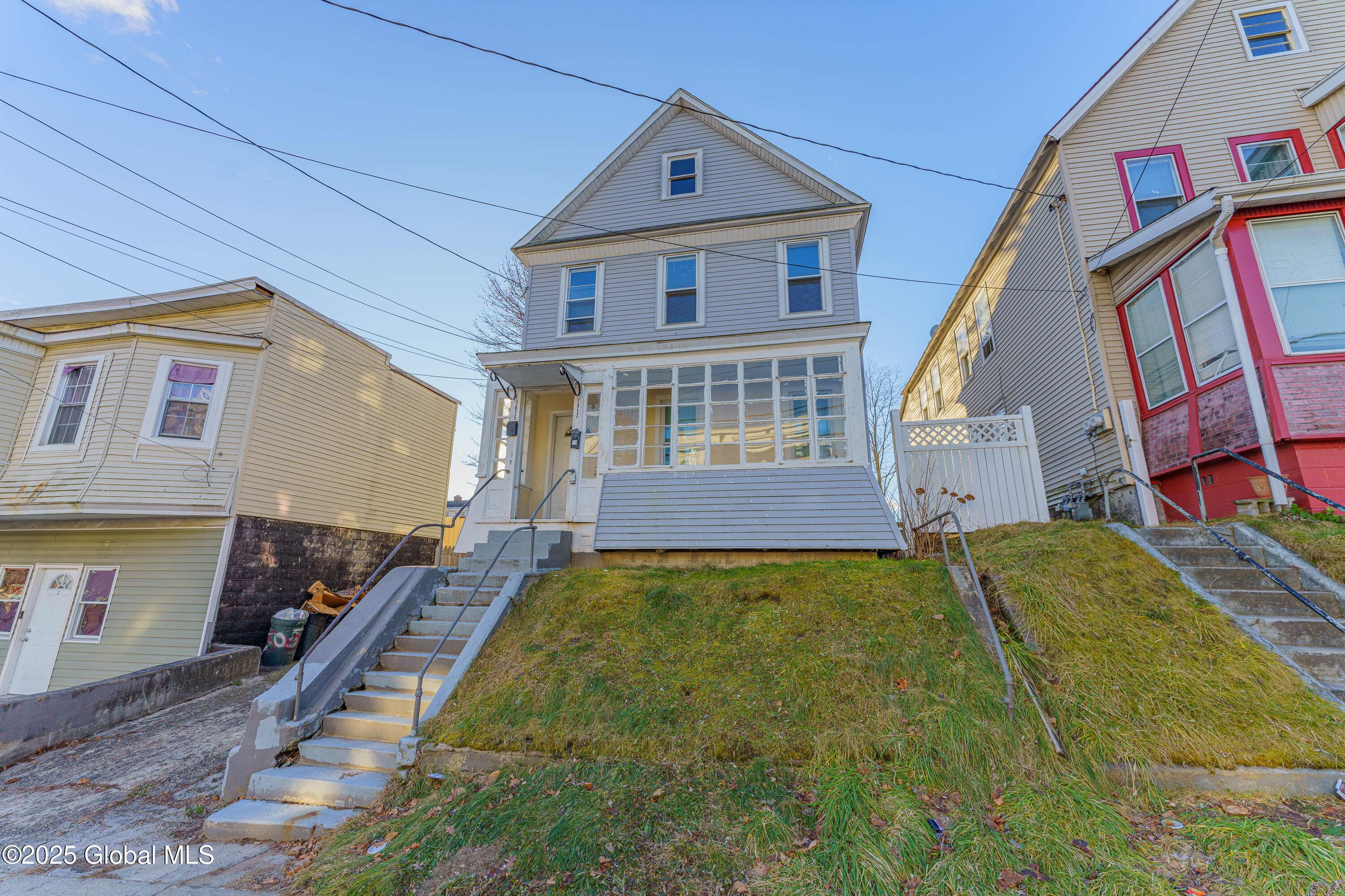 Schenectady, NY 12303,1015-1017 Second Avenue