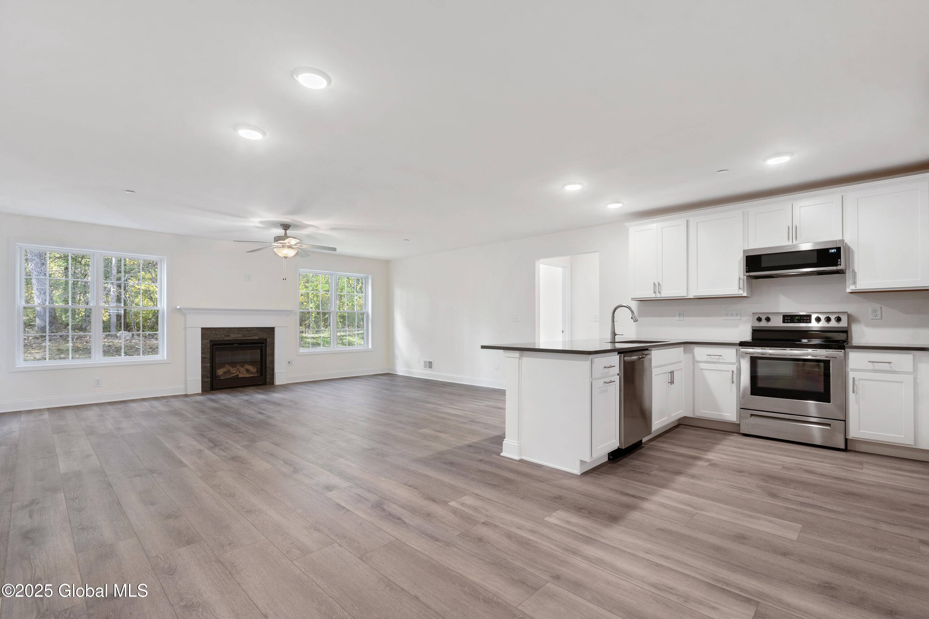 Rotterdam, NY 12306,113 Crossings Boulevard