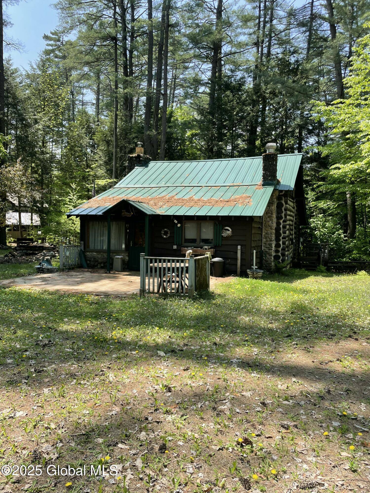 Lake Luzerne, NY 12846,33 Chuckwagon Drive