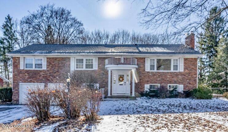 Niskayuna, NY 12309,2272 Sweetbrier Road