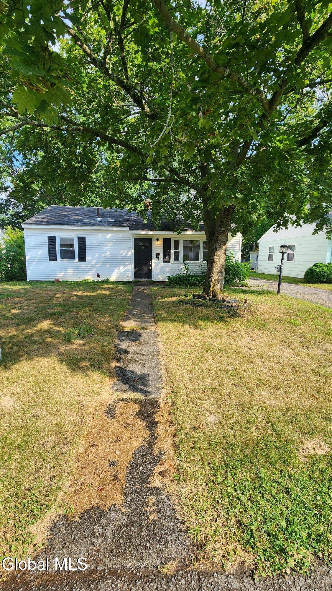 Schenectady, NY 12304,416 Clayton Road