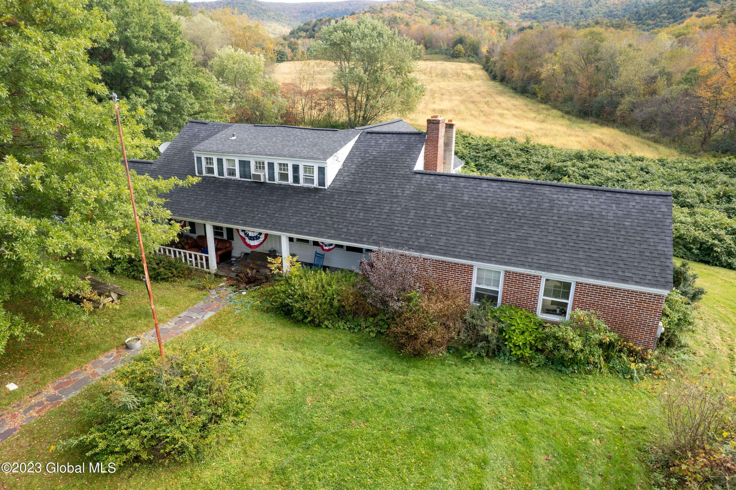 Stephentown, NY 12168,4 Whitman Road