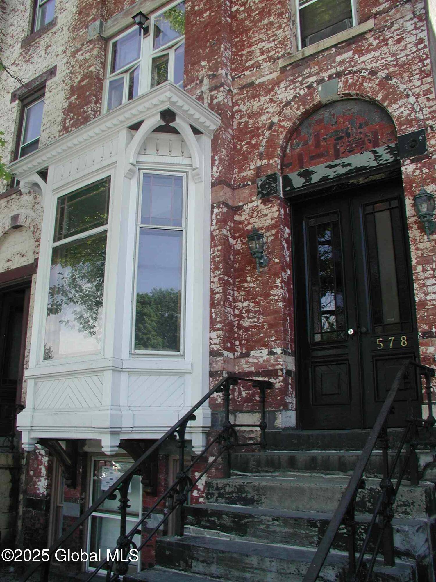 Albany, NY 12208,578 Madison Avenue